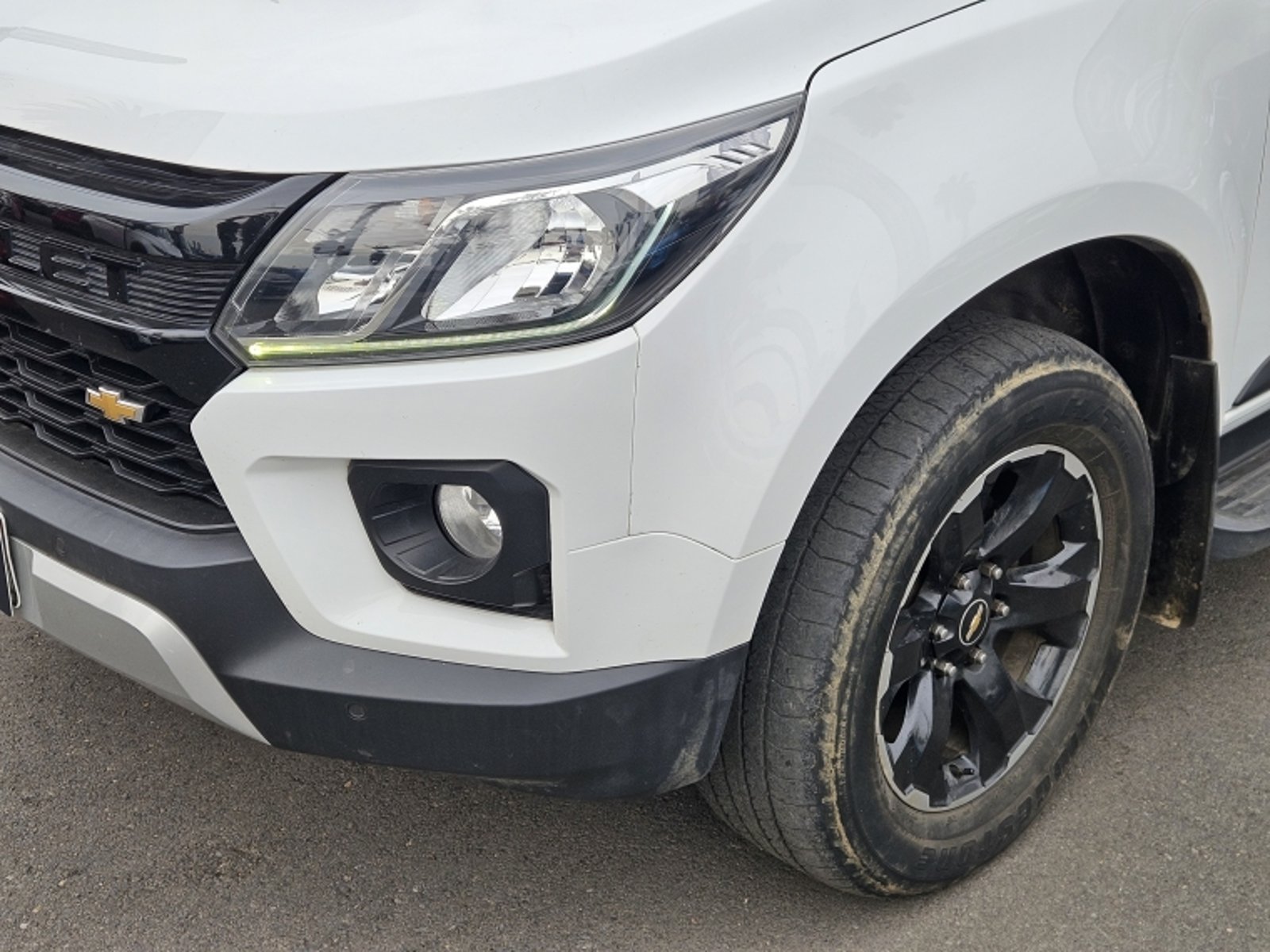 Chevrolet COLORADO HIGH COUNTRY 4X4 2.8 AT 2023 - Imagen 7 de 20