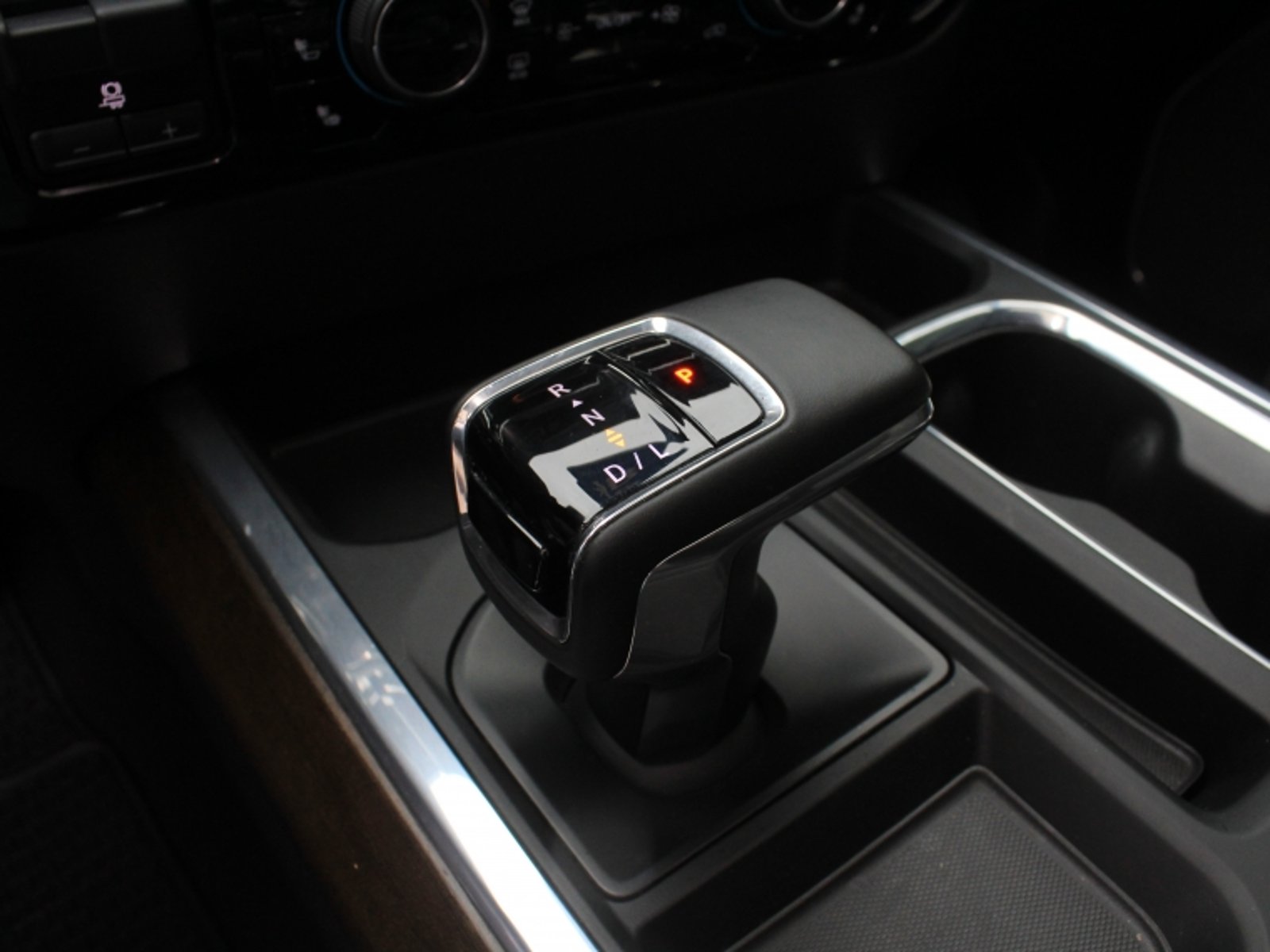 CHEVROLET SILVERADO 3.0 TD HIGH CONTRY AT 4X4 DIESEL 2025 - Imagen 17 de 20