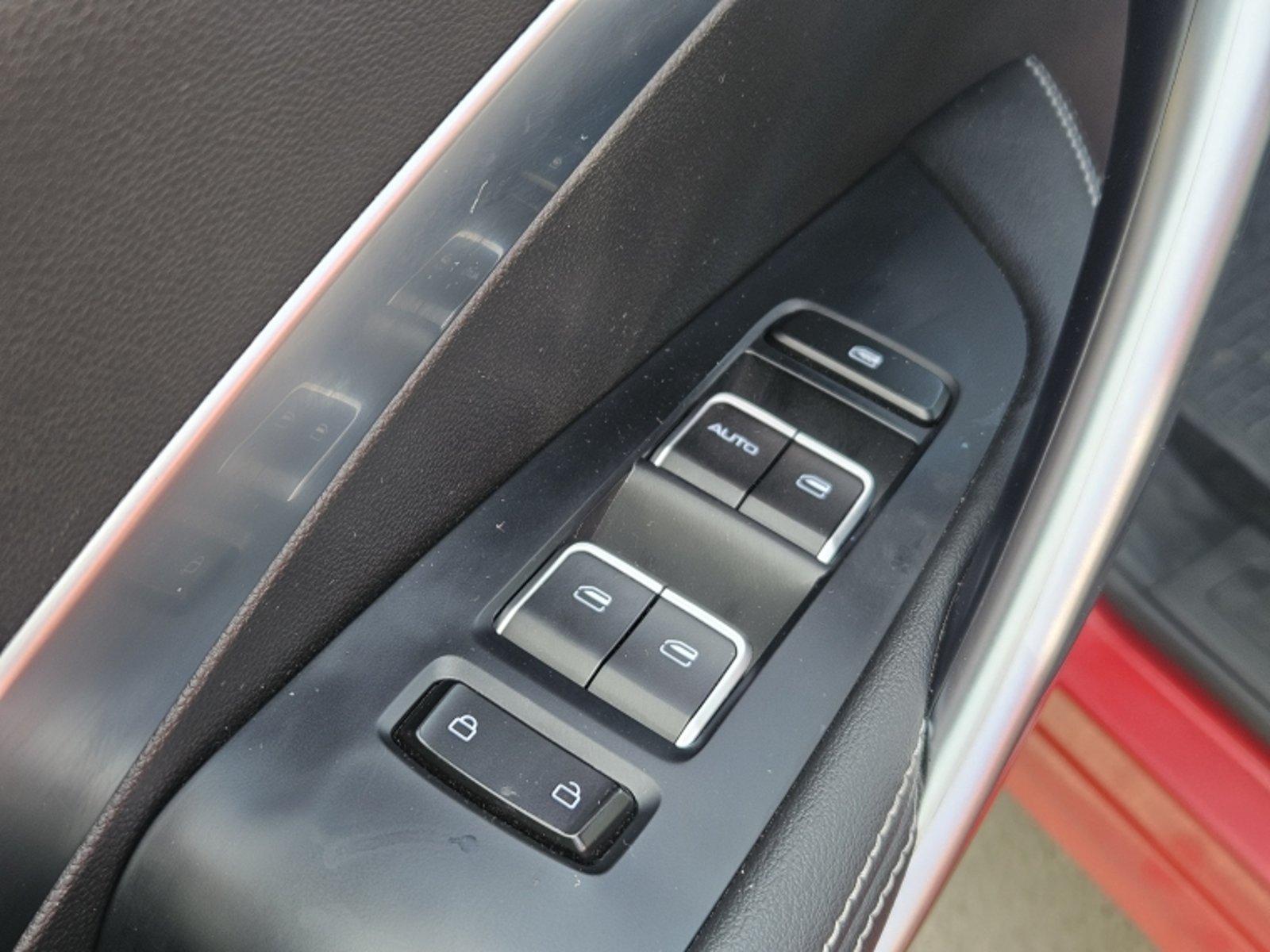 CHEVROLET CAPTIVA 1.5 T XL PREMIER R AT 2025 - Imagen 15 de 20