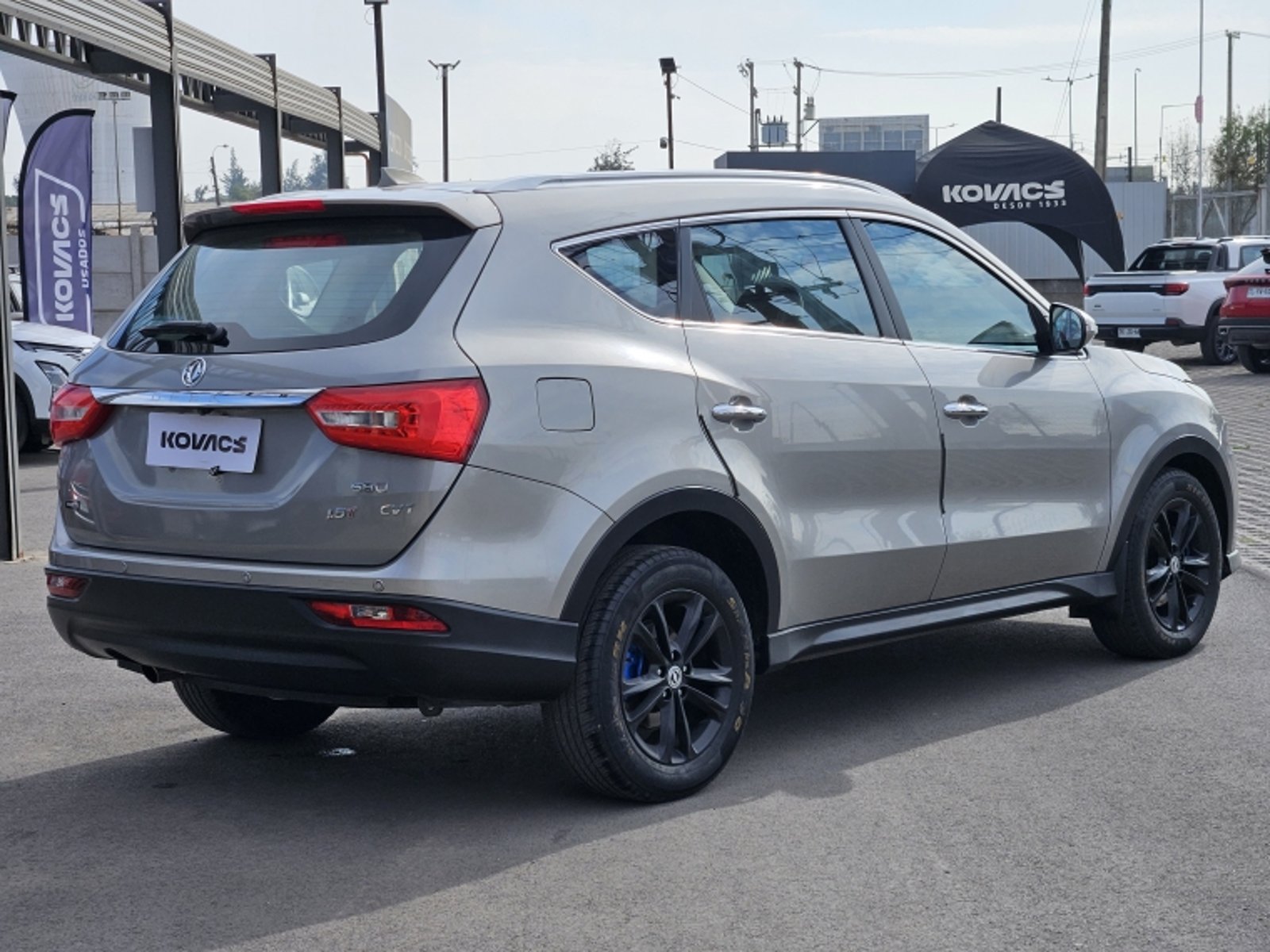 DFSK 580 1.5T LUXURY AT 2019 - Foto 4 de 20