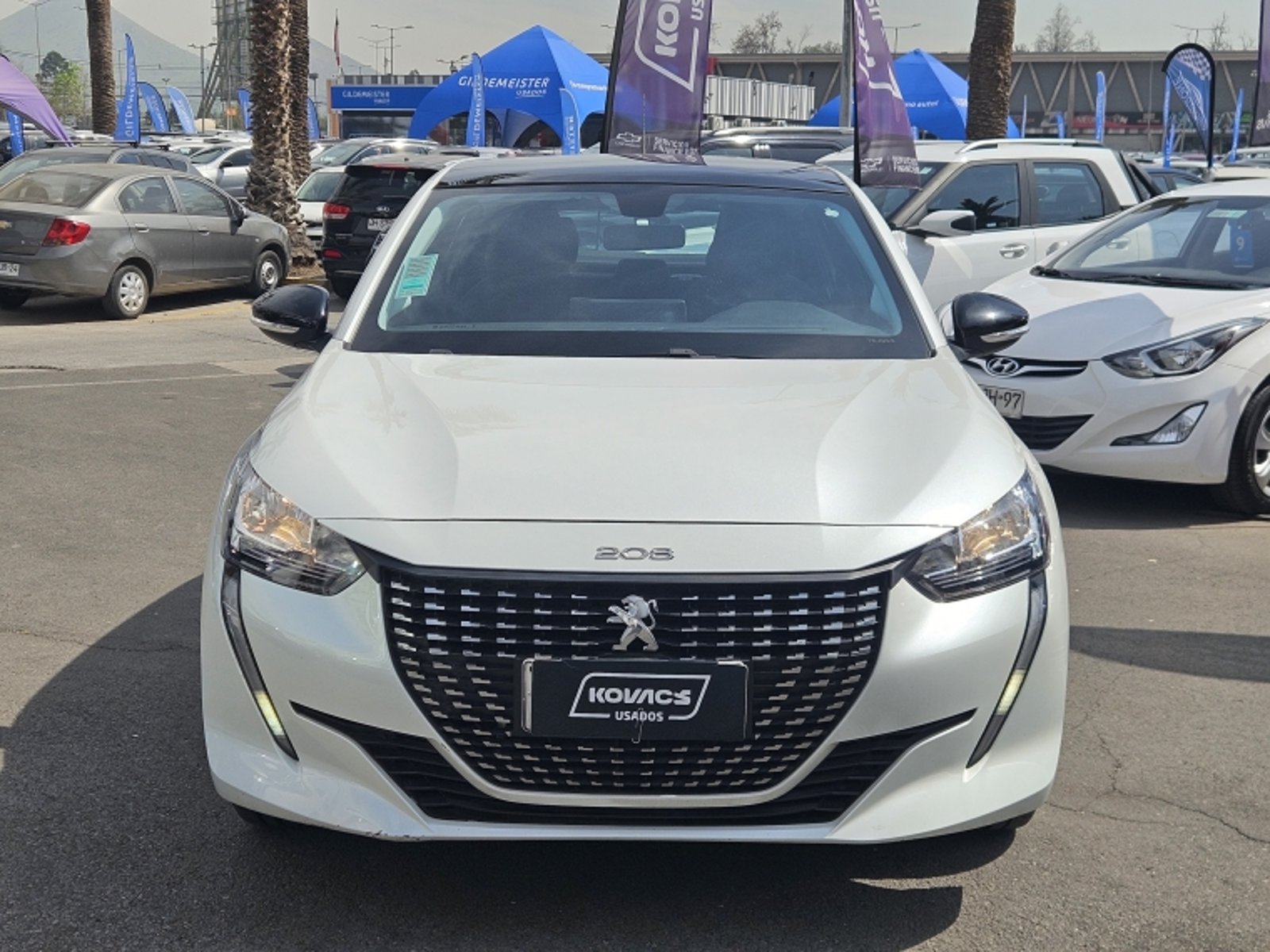 Peugeot 208 STYLE PURETECH 75 1.2 2024 - Foto 2 de 20