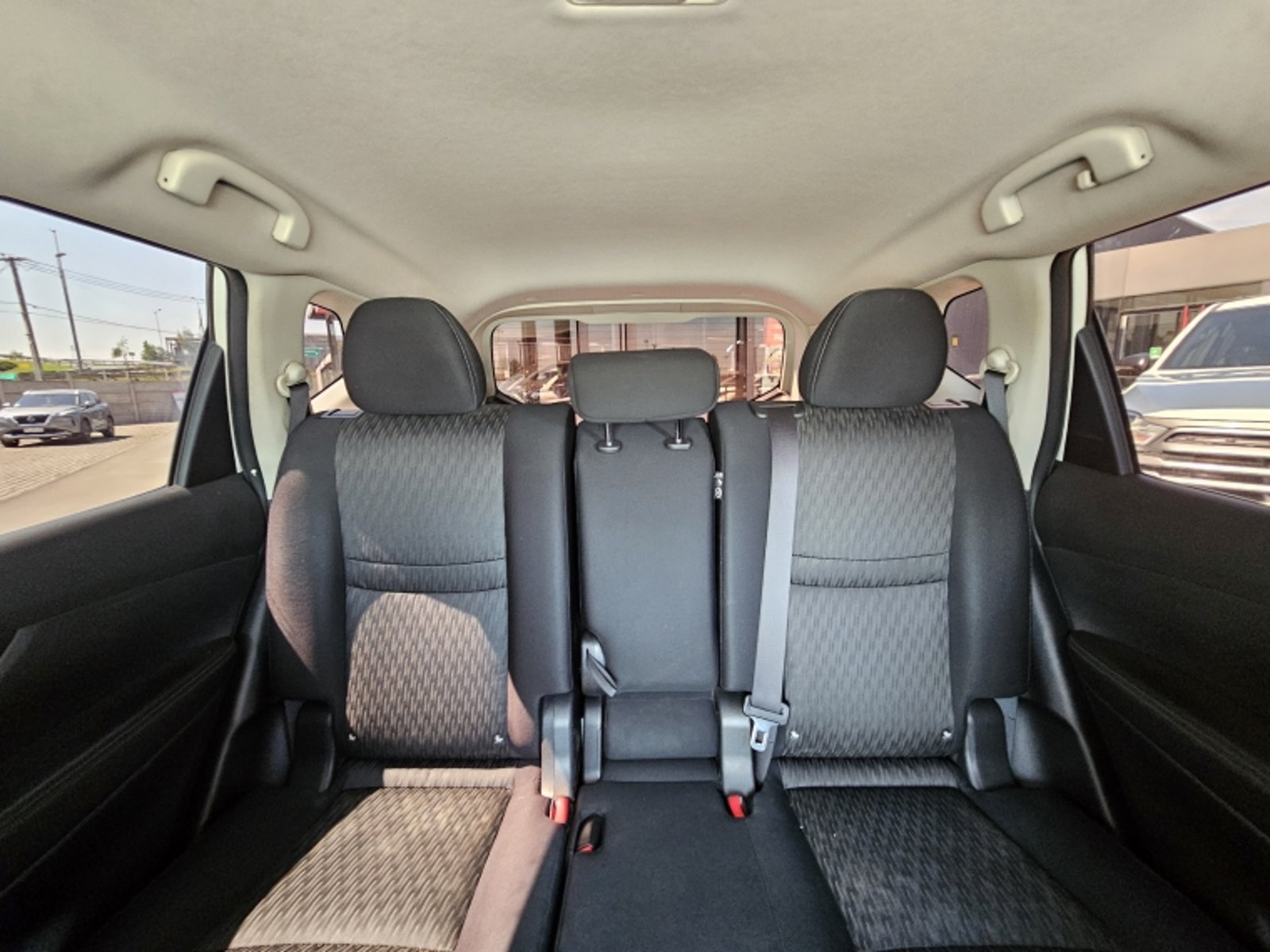 NISSAN X-TRAIL 2.5 SENSE 2ROW AT 4X2 2023 - Imagen 12 de 20