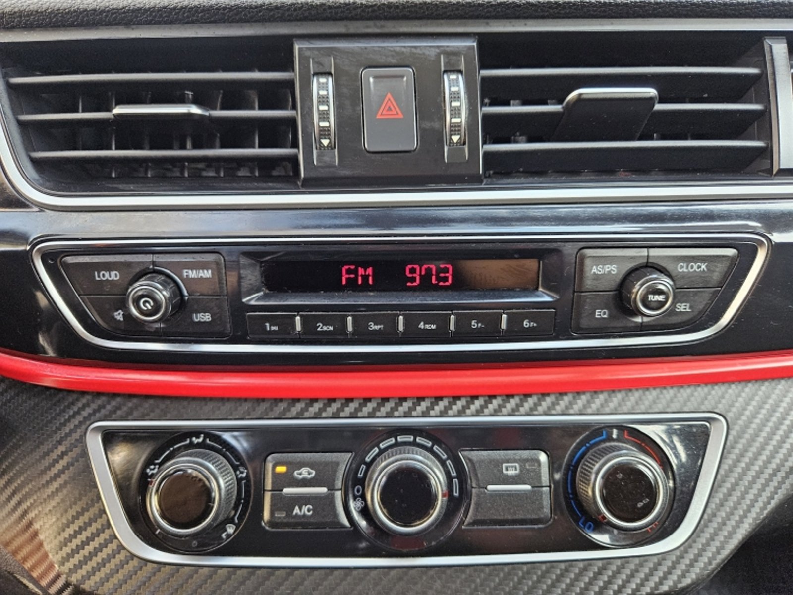 Dongfeng JOYEAR 1.6 LUXURY MT SX5 2022 - Imagen 18 de 18