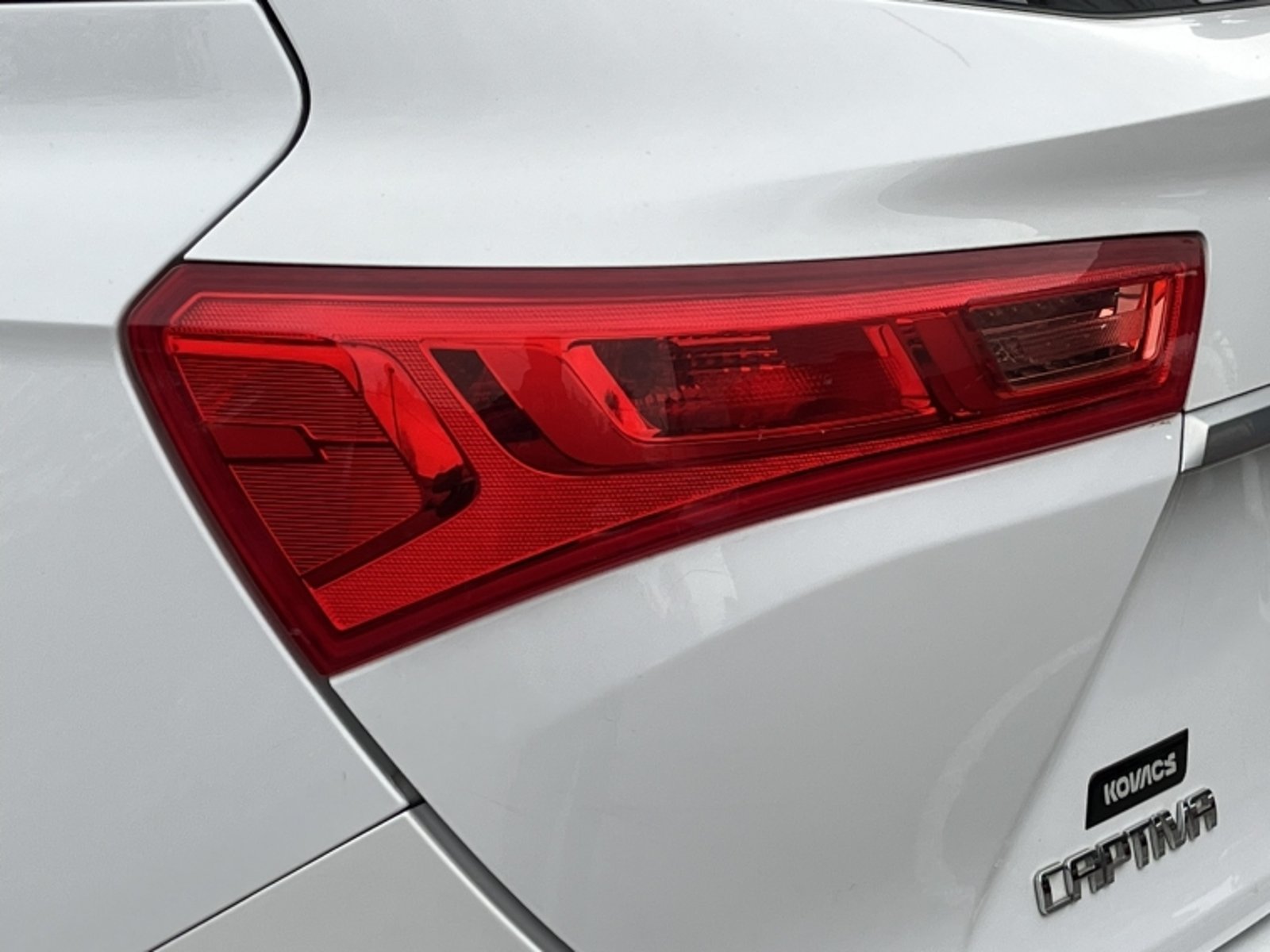 CHEVROLET CAPTIVA LTZ AT 2023 - Imagen 11 de 20