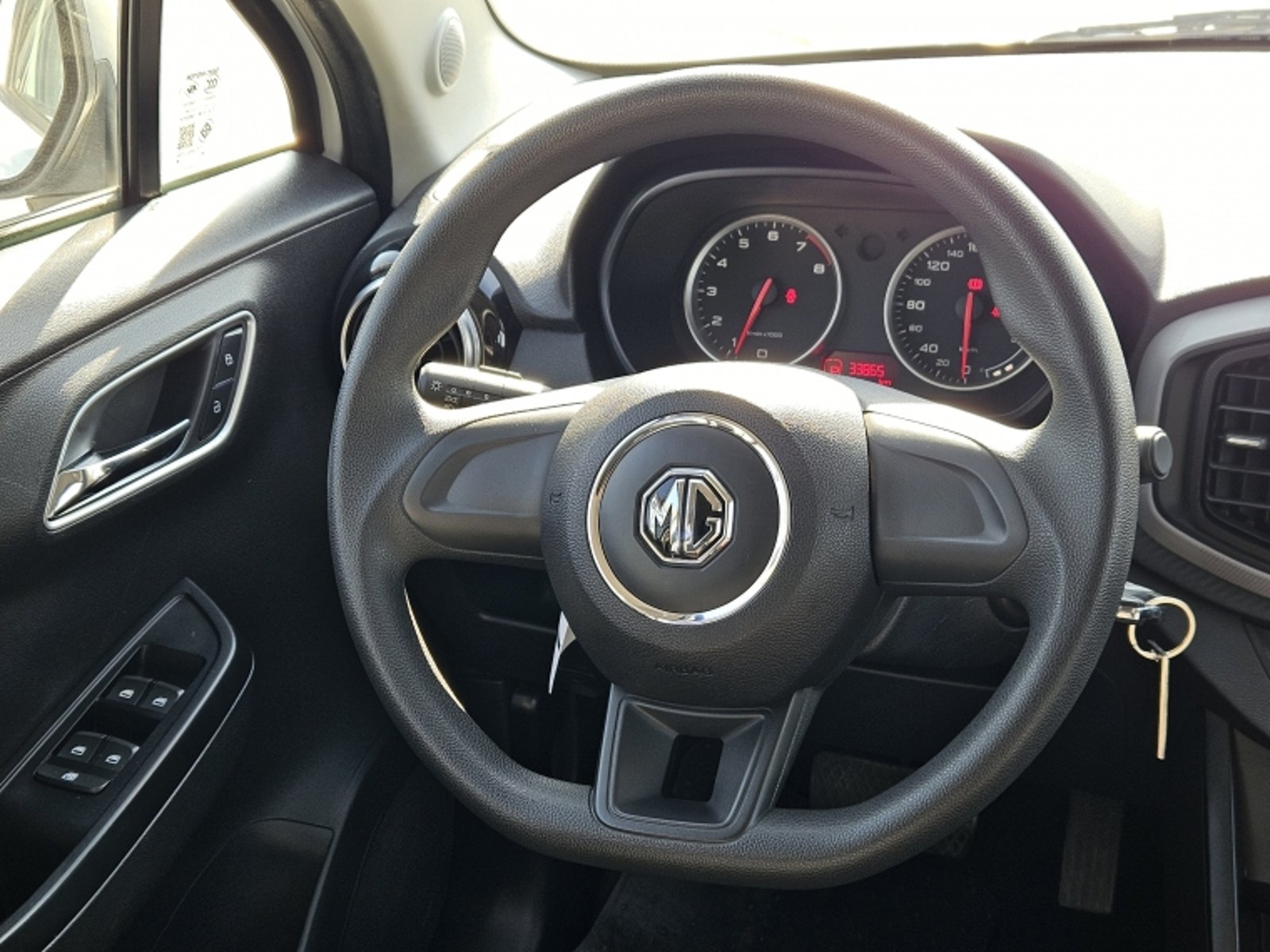 MG 3 1.5  COM  AT 2023 - Imagen 11 de 17