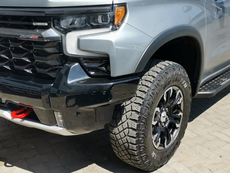 Chevrolet SILVERADO 6.2 ZR2 AT 4X4 2024 - Imagen 8 de 19