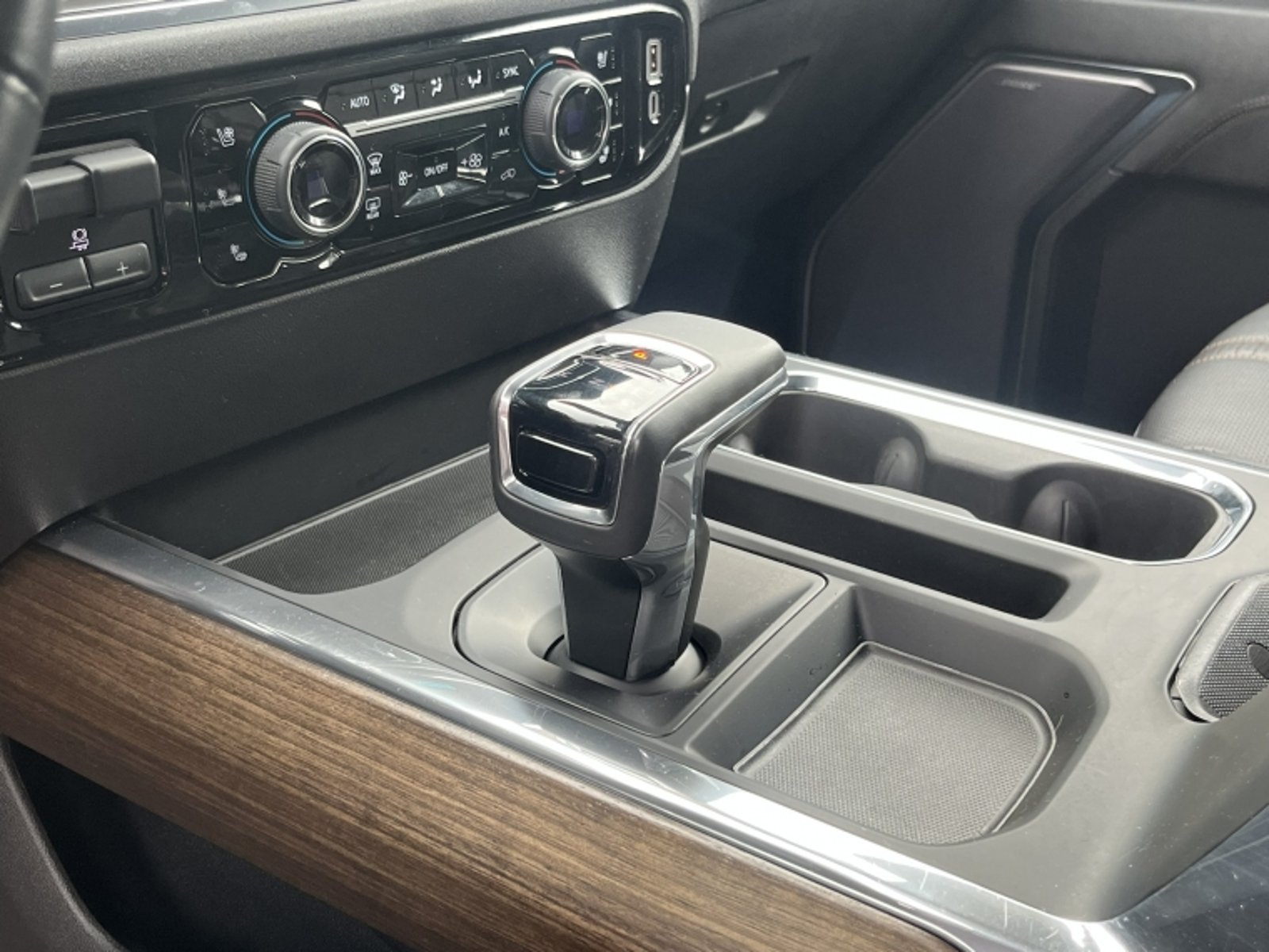 Chevrolet SILVERADO 3.0 TD HIGH COUNTRY AT 4X4 DIESEL 2023 - Imagen 15 de 20