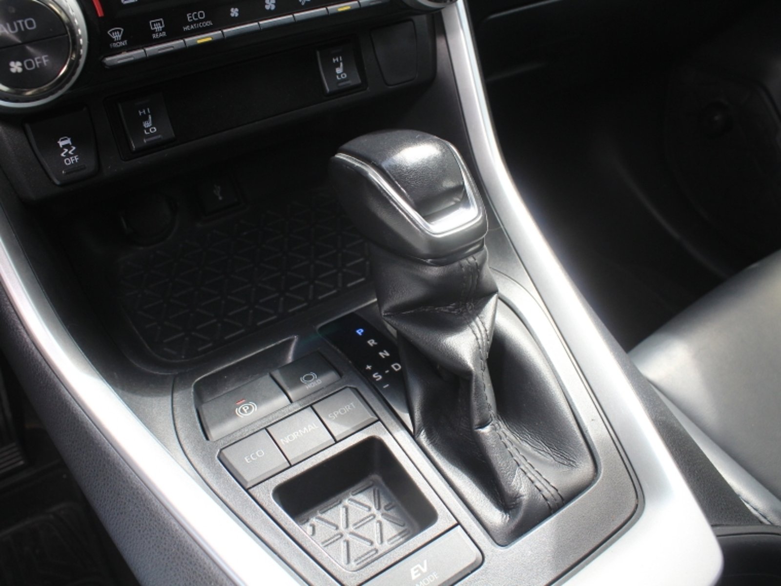 TOYOTA RAV4 2.5  CVT  HIBRIDA 2022 - Imagen 6 de 20