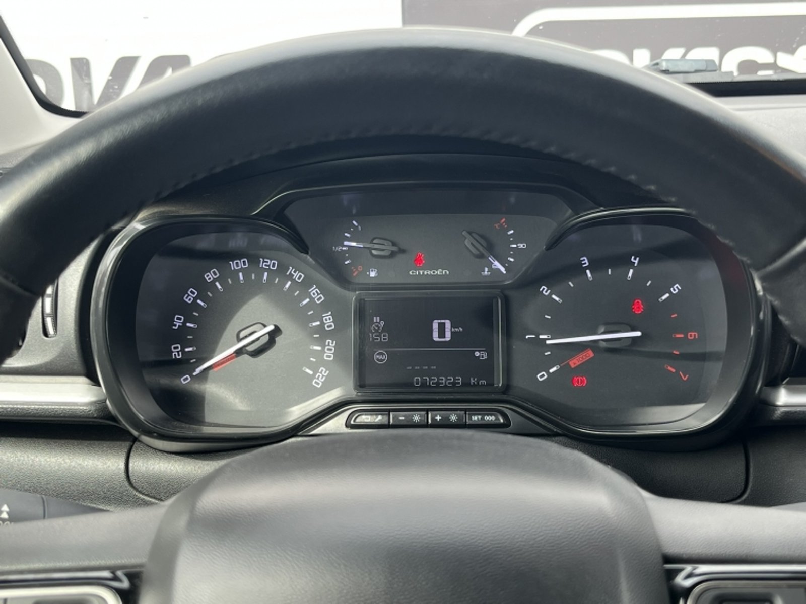 Citroën C-3 BLUEHDI 100 S&S FEEL MT 2023 - Imagen 16 de 20