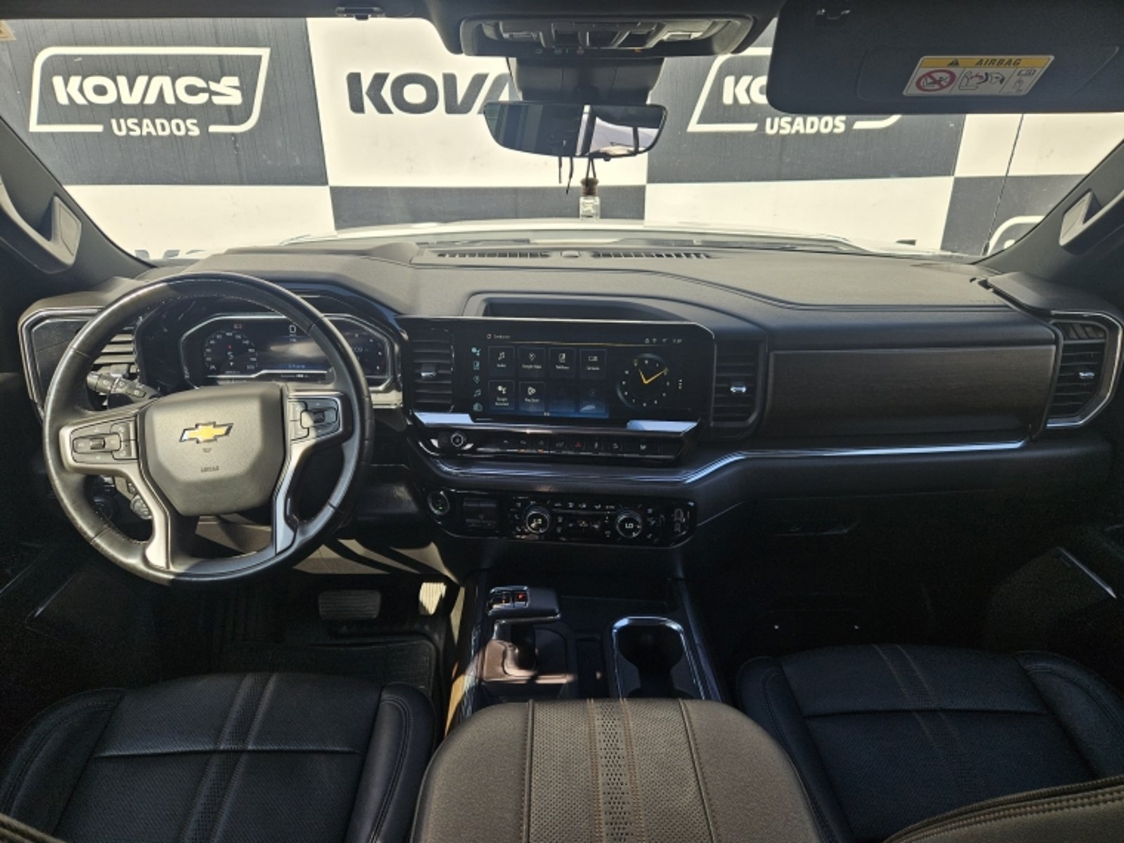 CHEVROLET SILVERADO TD HIGH COUNTRY AT 4X4 2024 - Imagen 11 de 20