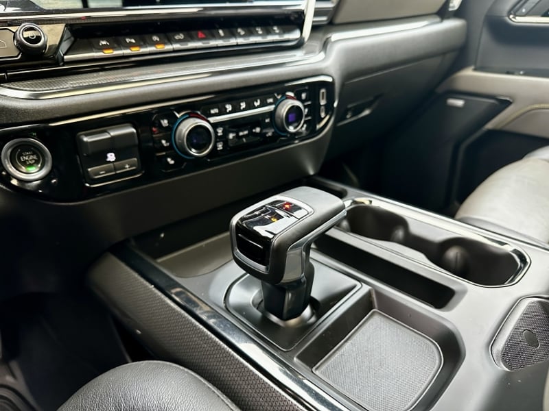 Chevrolet SILVERADO 6.2 AUT 2024 - Imagen 15 de 20