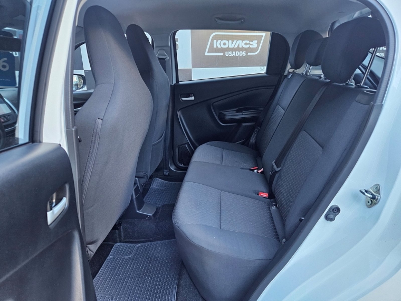 Suzuki CELERIO 1.0 GLX PLUS  MT 2026 - Foto 5 de 17