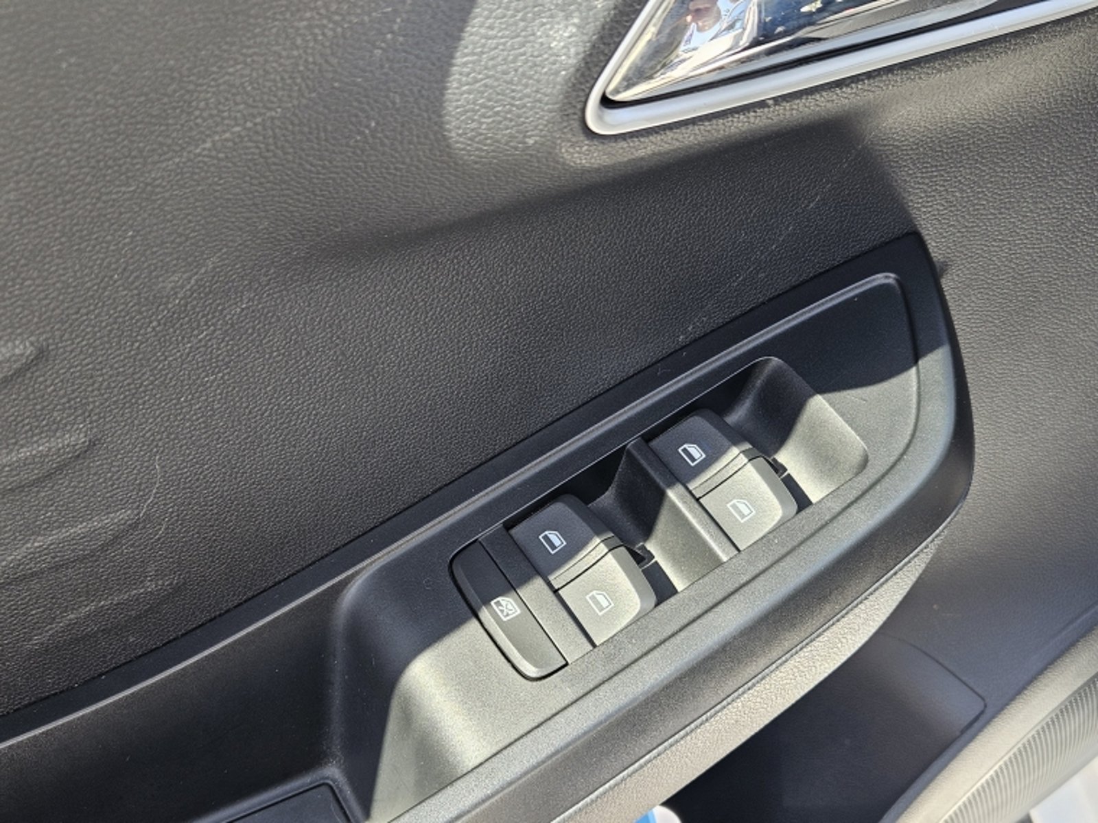 MG 3 1.5  COM  AT 2023 - Imagen 11 de 16