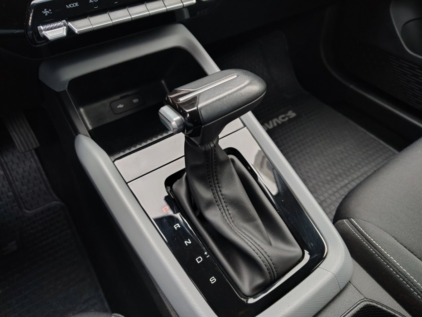 CHEVROLET SAIL 1.5 NB CVT 2024 - Imagen 16 de 19