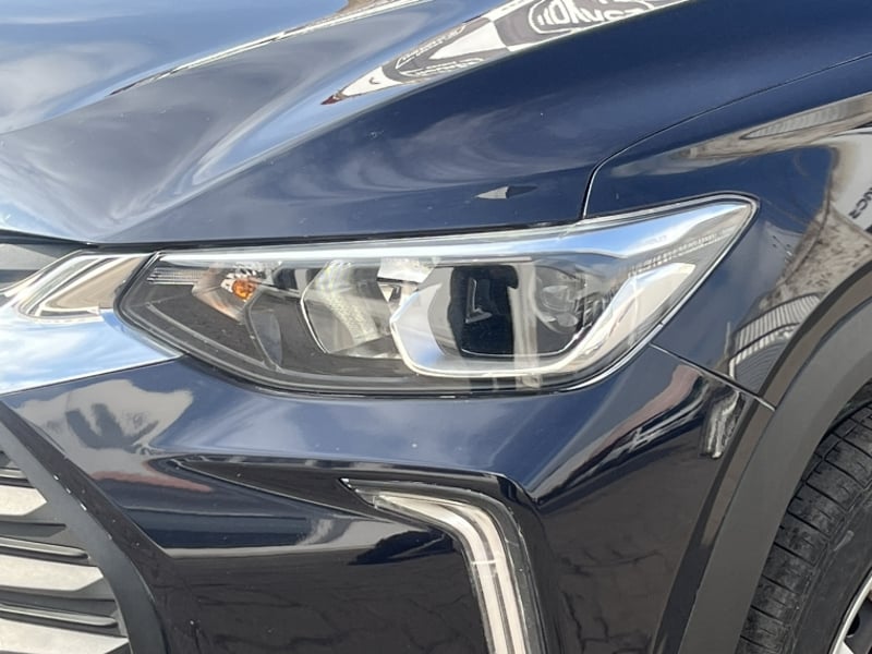 Chevrolet TRACKER 1.2T LS  MT 2022 - Imagen 10 de 20