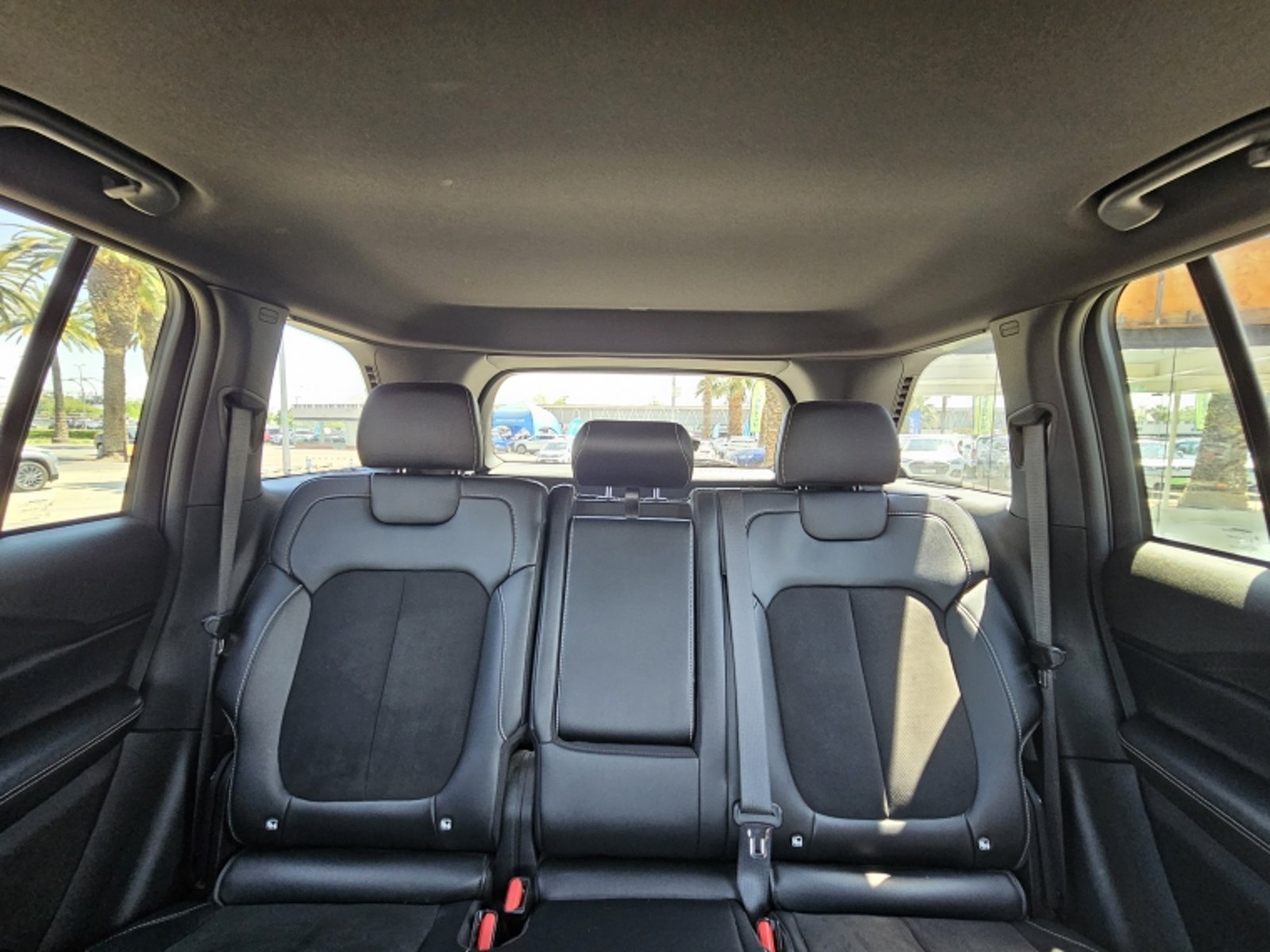 JEEP GRAND CHEROKEE 3.6 ALTITUDE 4X4 AT 2024 - Imagen 10 de 20