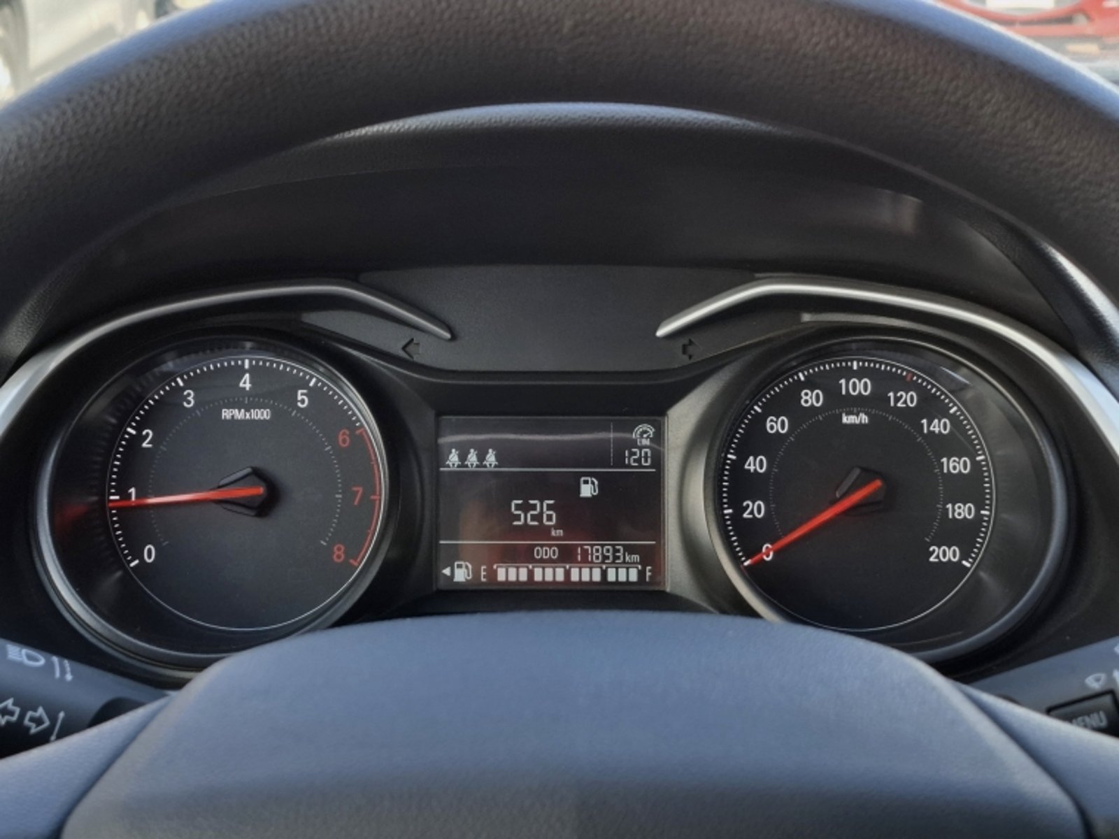 CHEVROLET ONIX LT MT 2024 - Imagen 12 de 20