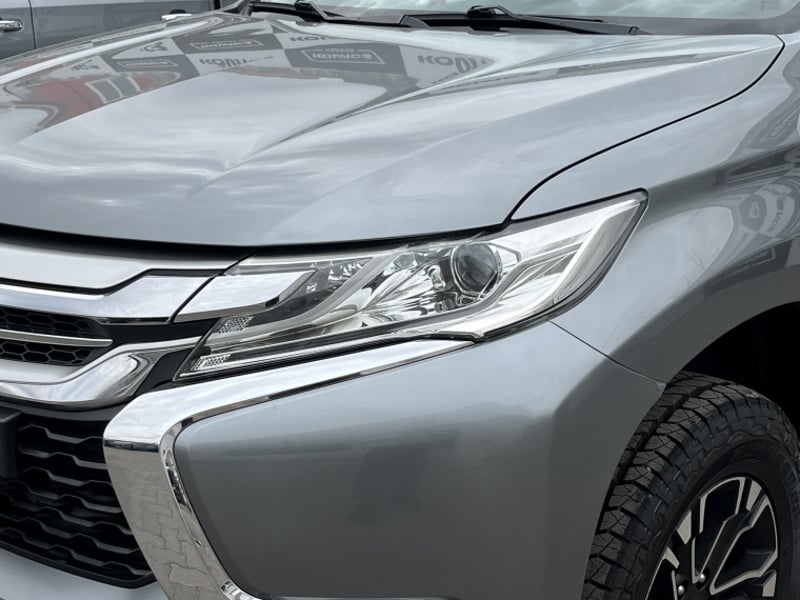 Mitsubishi MONTERO SPORT 3.0 AT  4X2 2020 - Imagen 10 de 20