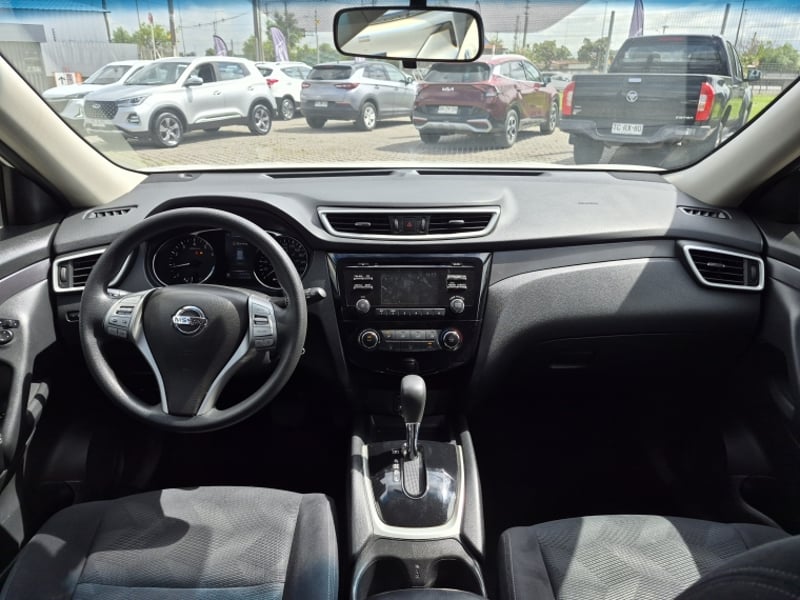 Nissan X-TRAIL SENSE CVT AT 2.5 2017 - Imagen 9 de 19
