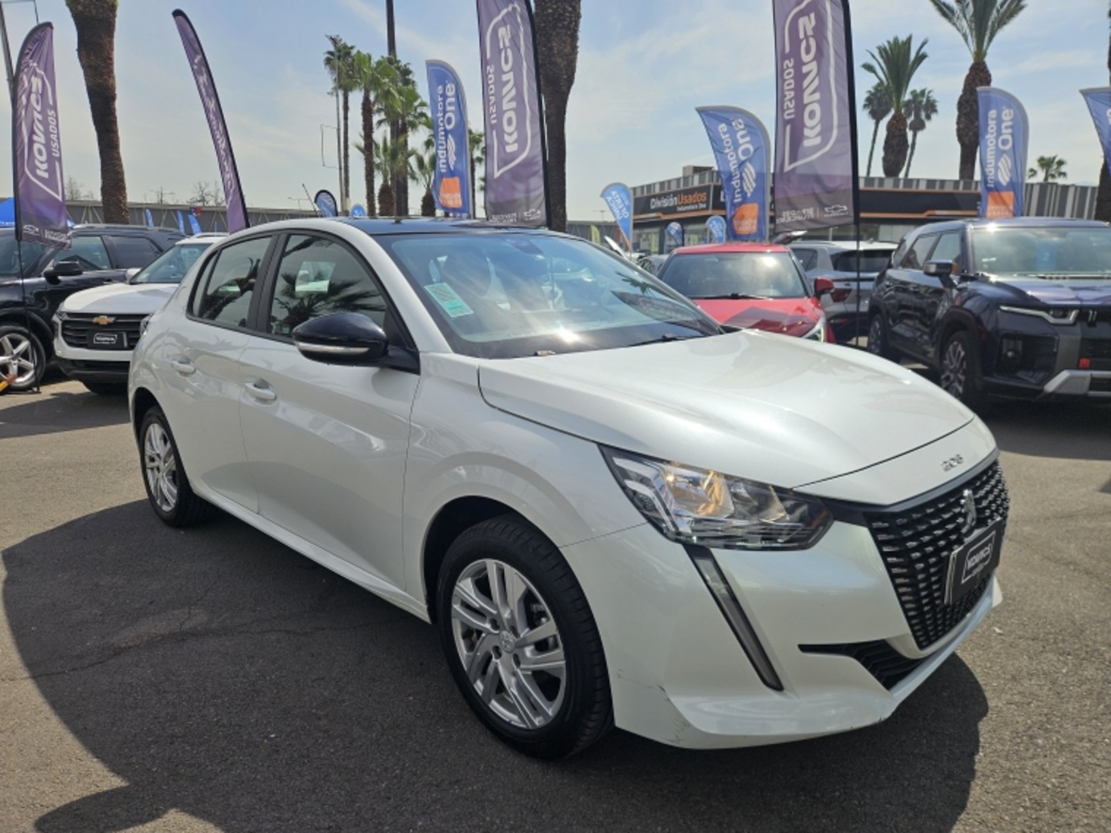Peugeot 208 STYLE PURETECH 75 1.2 2024 - Foto 3 de 20