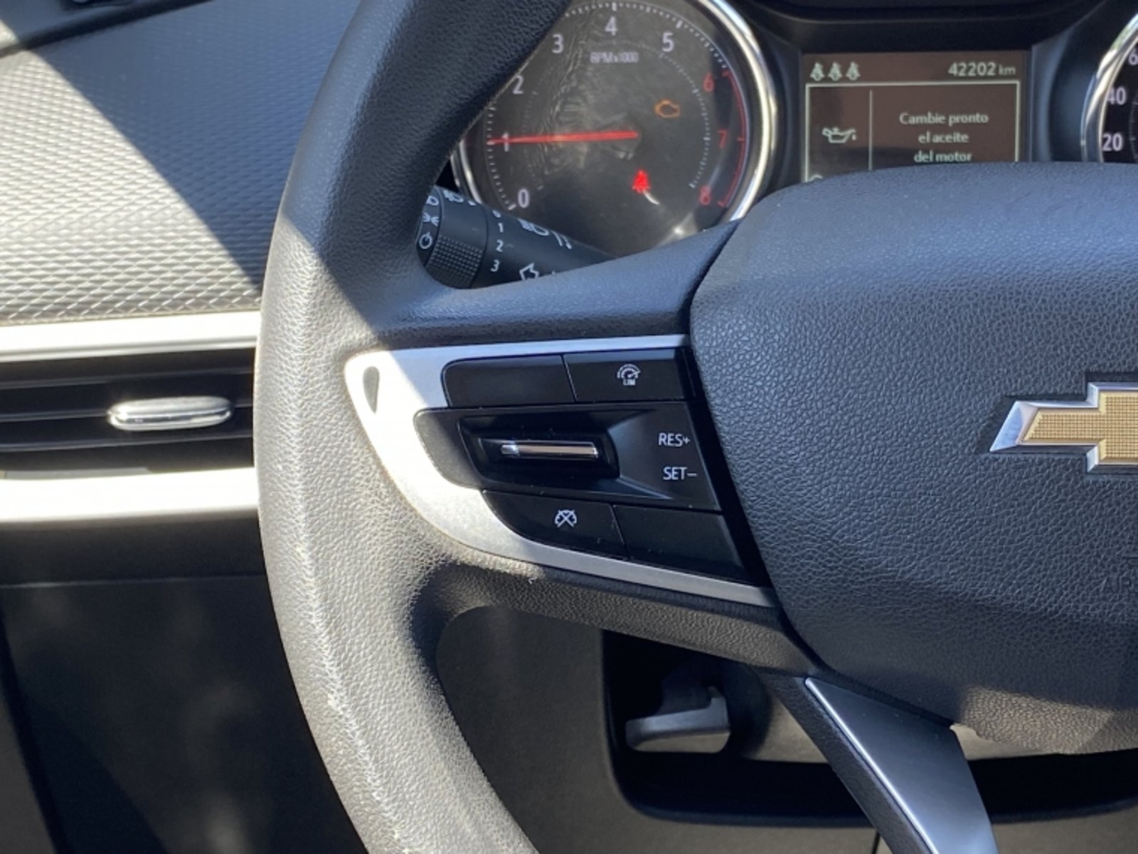 CHEVROLET TRACKER LS P2 MT 1.2 2022 - Imagen 16 de 20