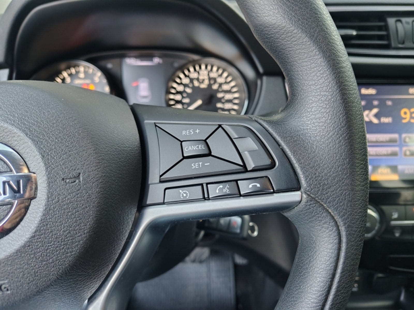 NISSAN X-TRAIL 2.5 SENSE  AT 2021 - Imagen 17 de 19
