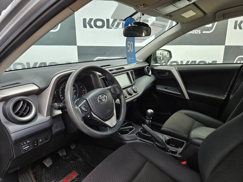 Toyota RAV4 2.0 STD MT 2019 - Imagen 13 de 20
