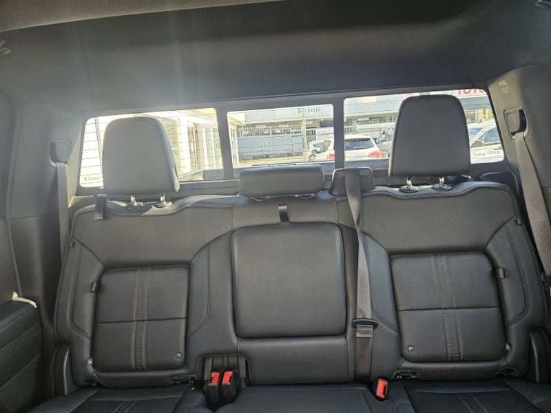 Chevrolet SILVERADO 3.0 TD HIGH COUNTRY AT 4X4 DIESEL 2024 - Imagen 17 de 20