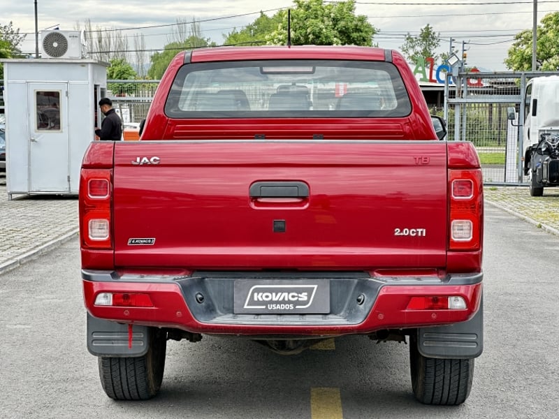 JAC T8 2.0 COMFORT MT 4X2 2023 - Imagen 6 de 19