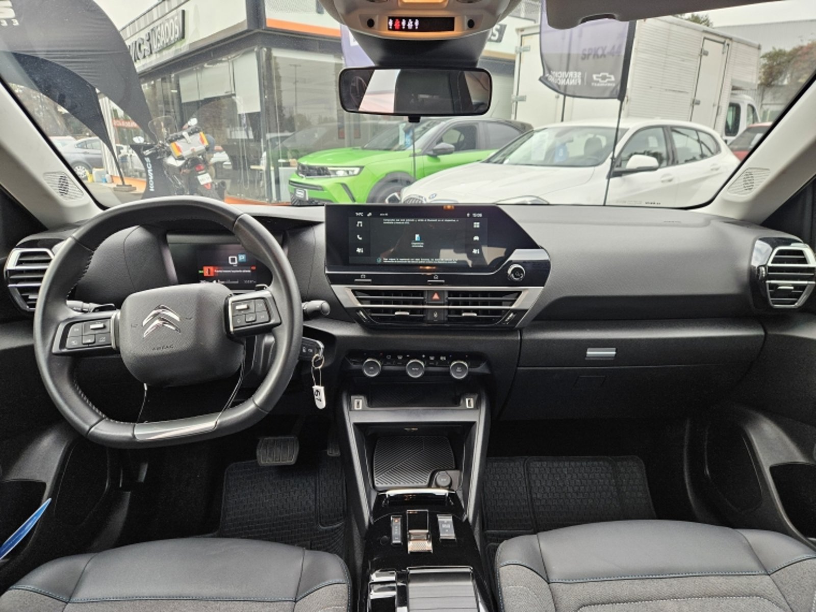 Citroën C-4 1.5 BLUEHDI 130 S&S EAT8 FEEL PACK AT DIESEL 2024 - Imagen 9 de 20