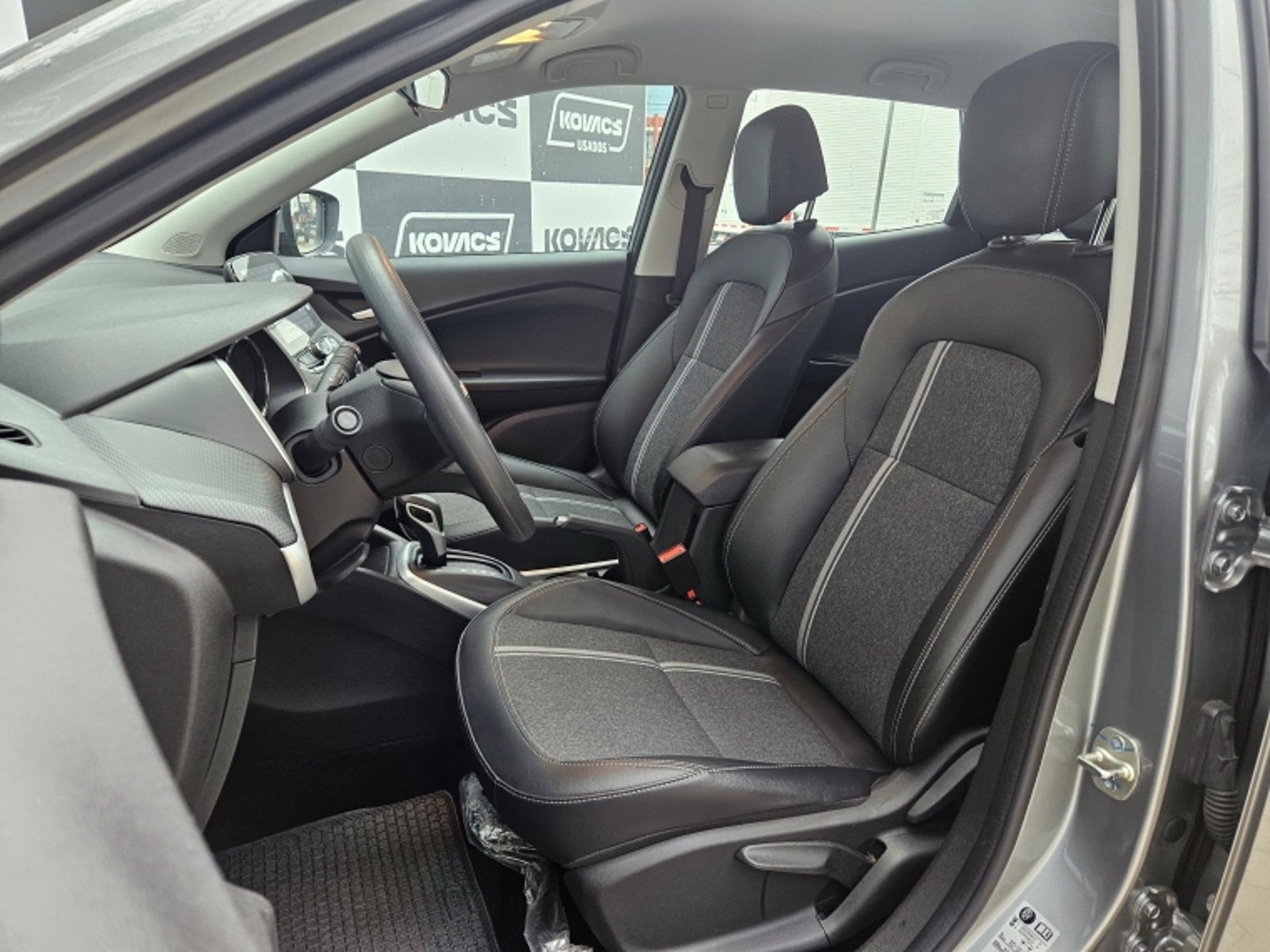 Chevrolet TRACKER 1.2T LTZ AT 2025 - Imagen 13 de 19