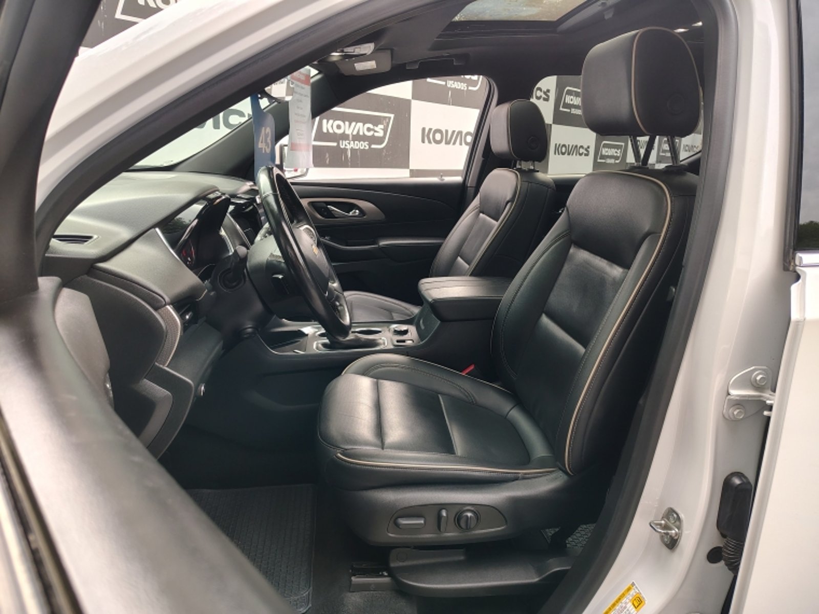 CHEVROLET TRAVERSE 3.6   PREMIER  AT  4X4 2023 - Imagen 17 de 20