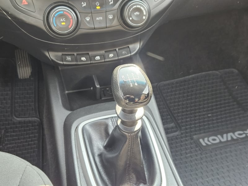 Chevrolet SAIL 1.5 LS MT 2022 - Imagen 13 de 19