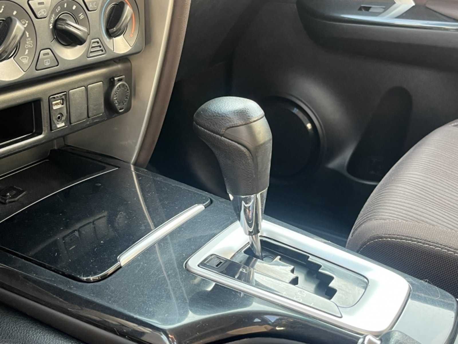 TOYOTA FORTUNER SR5 LFC0 AT 2018 - Imagen 15 de 20