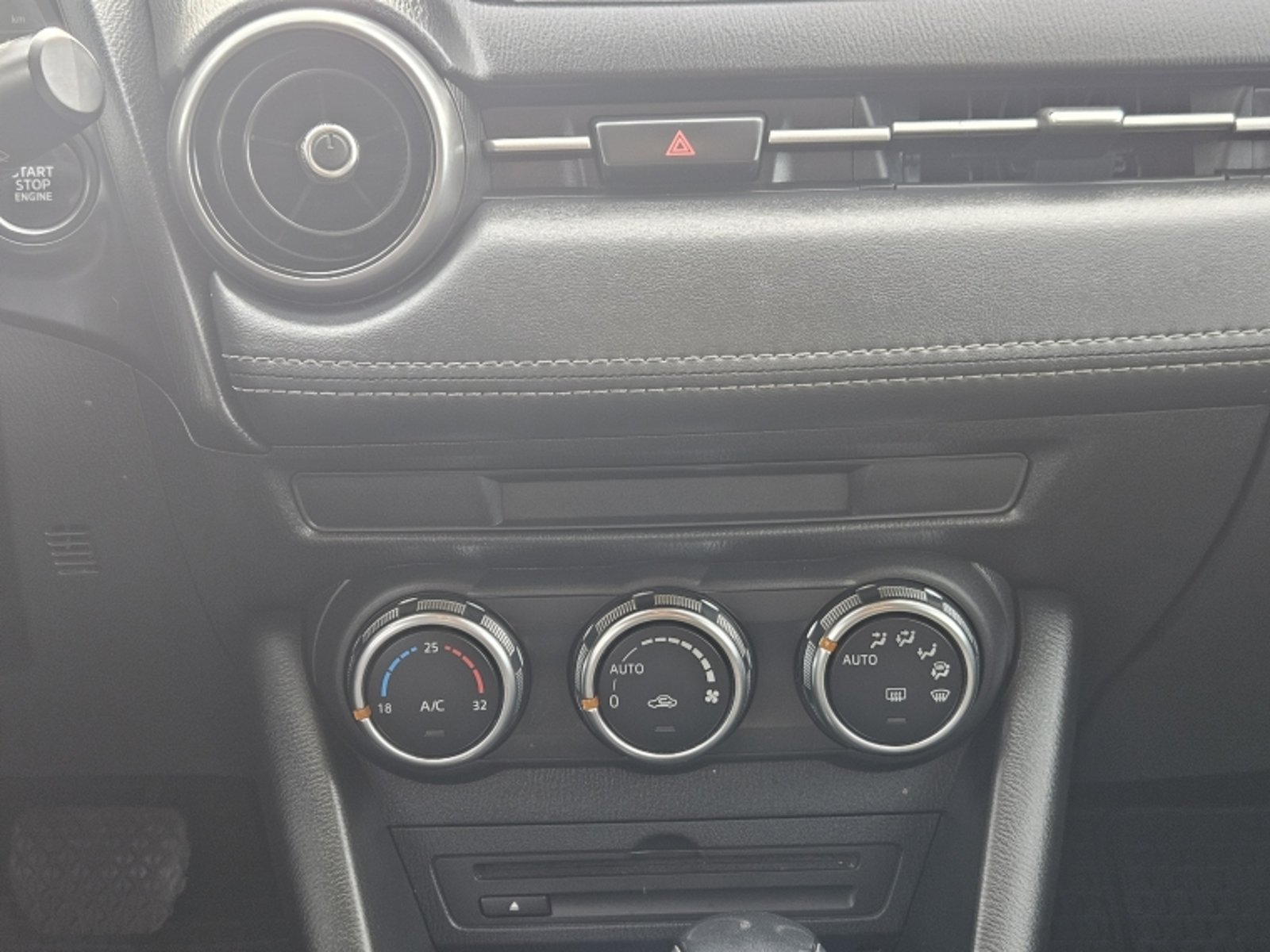 MAZDA CX-3 2.0L R I-STOP AT 2019 - Imagen 12 de 20