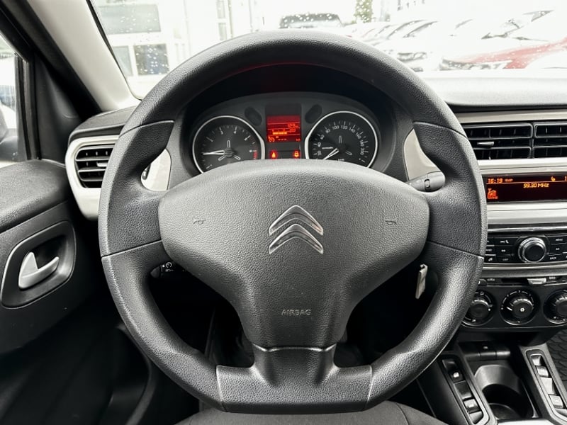 Citroën C-ELYSEE 1.6 HDI 92 SHINE MT DIESEL 2020 - Imagen 10 de 18