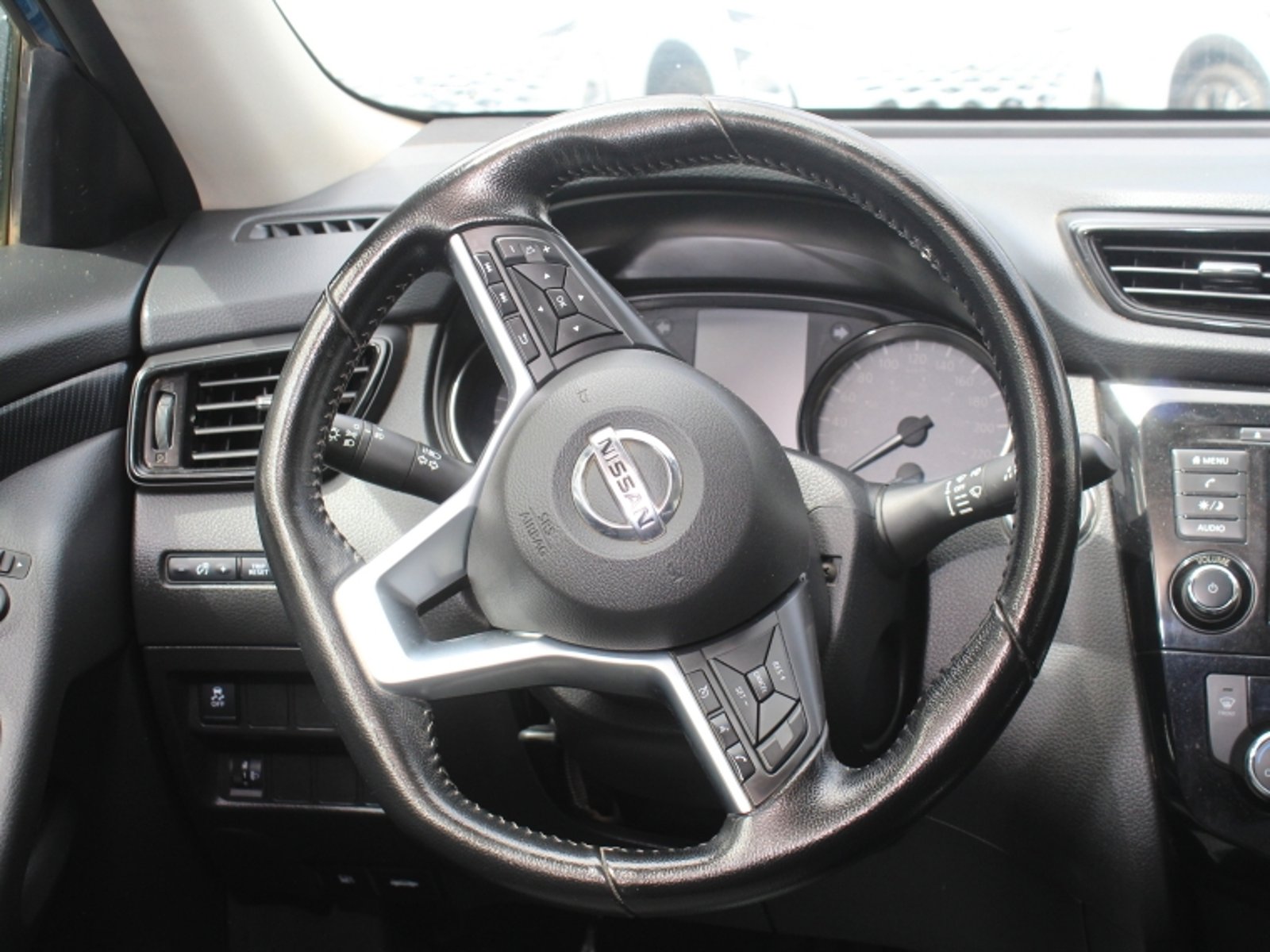 NISSAN X-TRAIL 2.5 ADVANCE  AT 2023 - Imagen 7 de 20