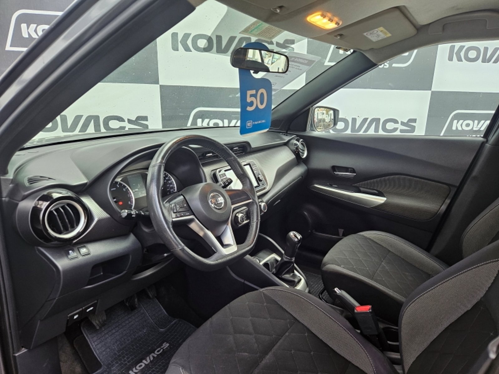 Nissan KICKS 1.6 ADVANCE MT 2019 - Imagen 12 de 18