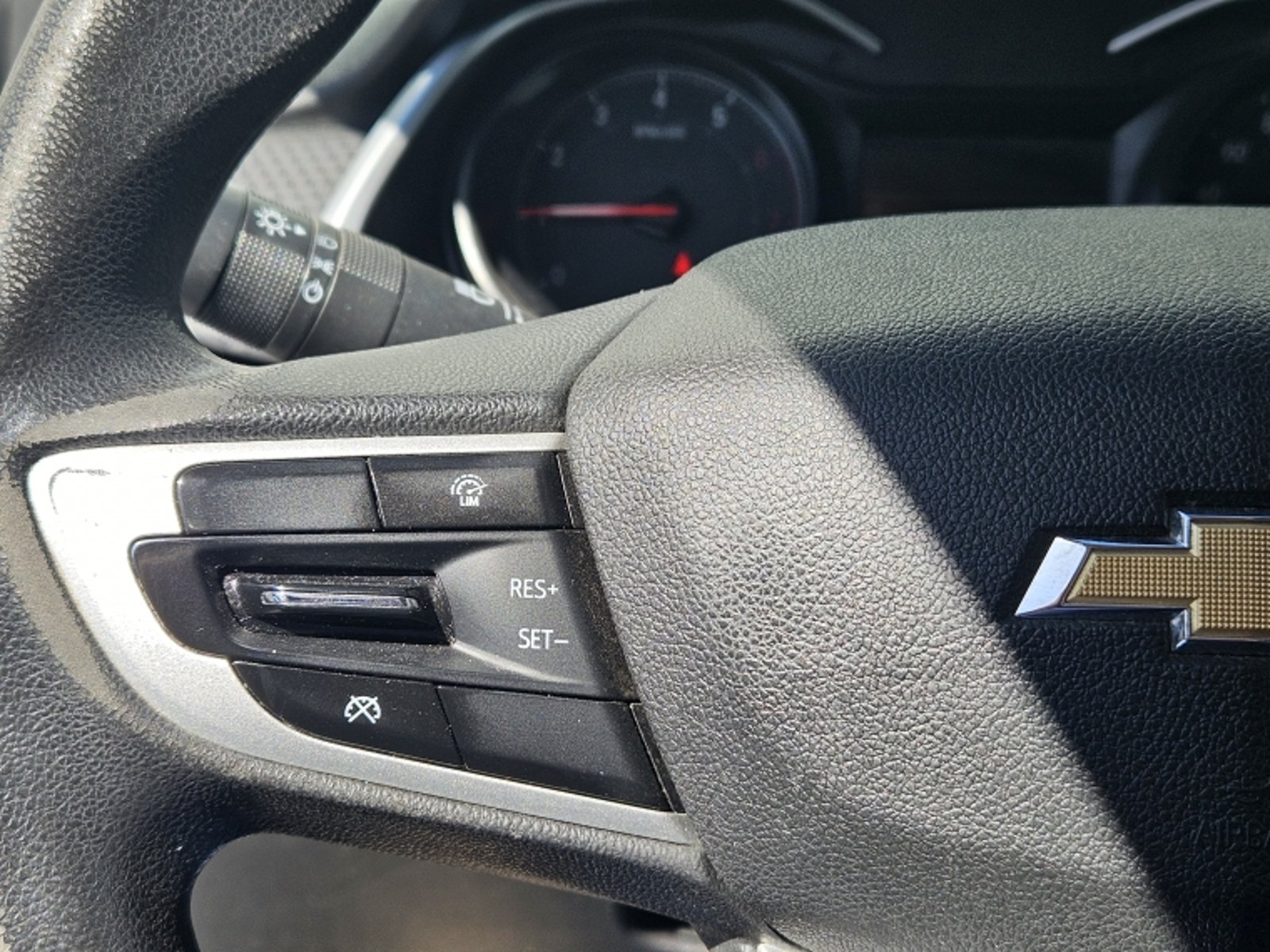CHEVROLET ONIX LT MT 2023 - Imagen 18 de 20