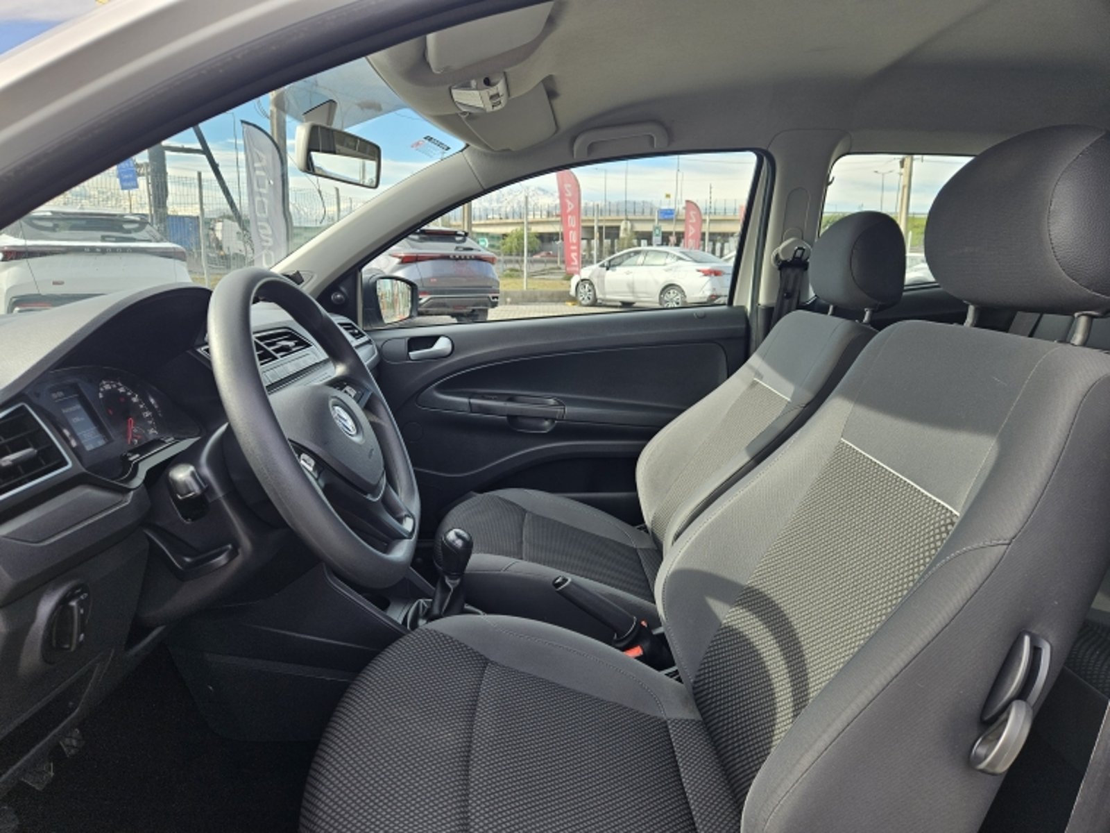 VOLKSWAGEN SAVEIRO COMFORTLINE DOB CAB 1.6 2022 - Imagen 10 de 20