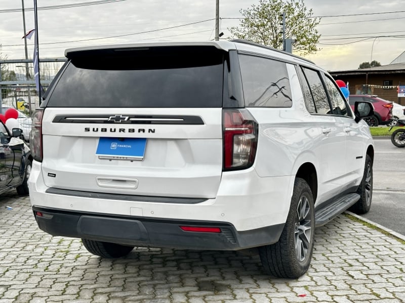 Chevrolet SUBURBAN 5.3 Z71 AT 4X4 2024 - Imagen 5 de 20