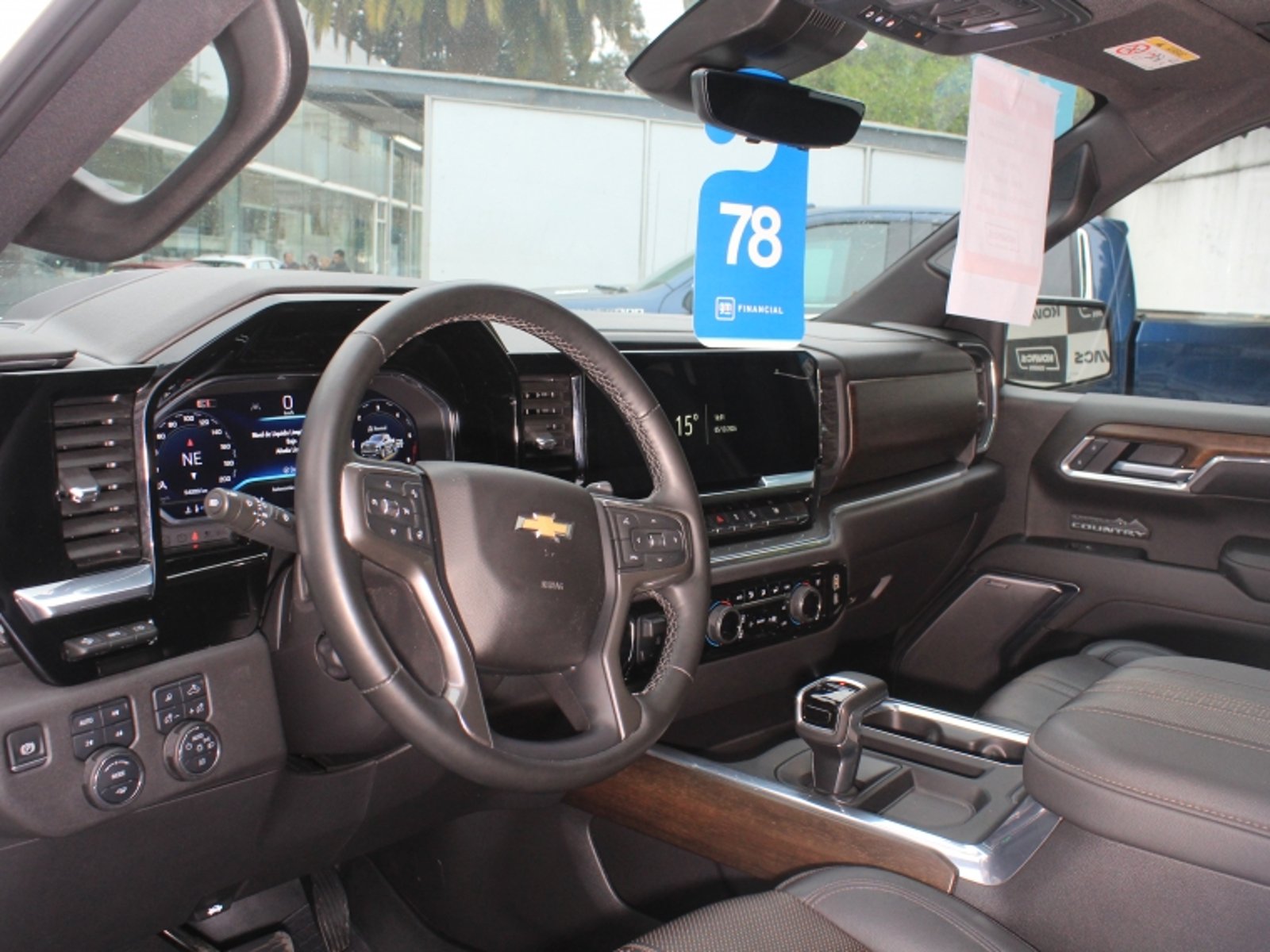 CHEVROLET SILVERADO 3.0 TD HIGH CONTRY AT 4X4 DIESEL 2025 - Imagen 13 de 20
