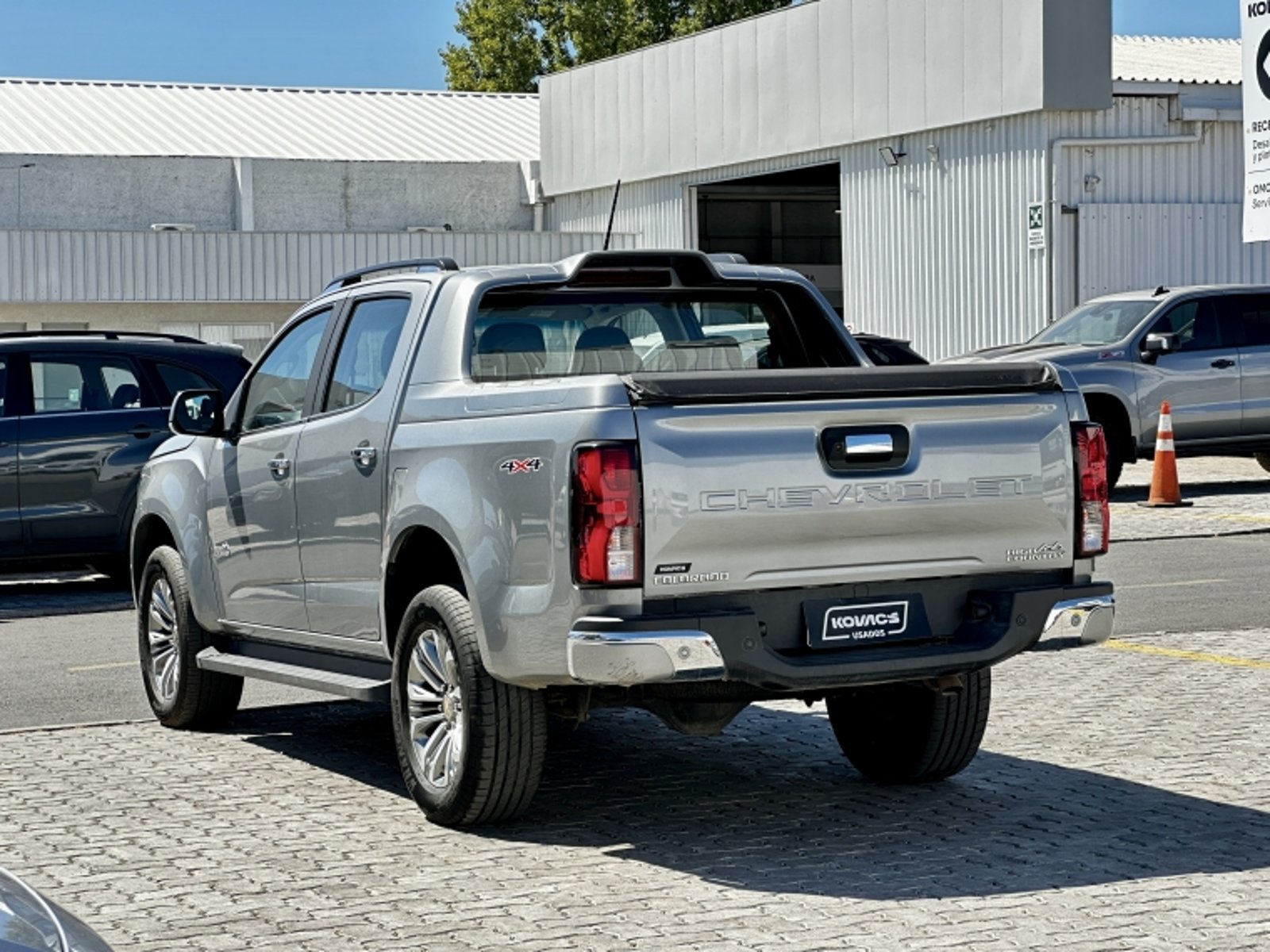 Chevrolet COLORADO 2.8 TD HC AT 4WD 2024 - Foto 5 de 19