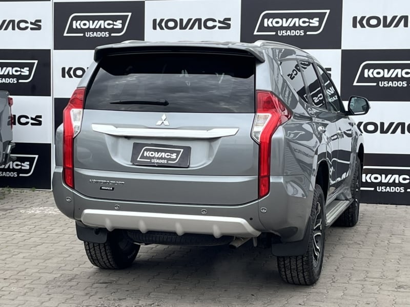 Mitsubishi MONTERO SPORT 3.0 AT  4X2 2020 - Imagen 5 de 20