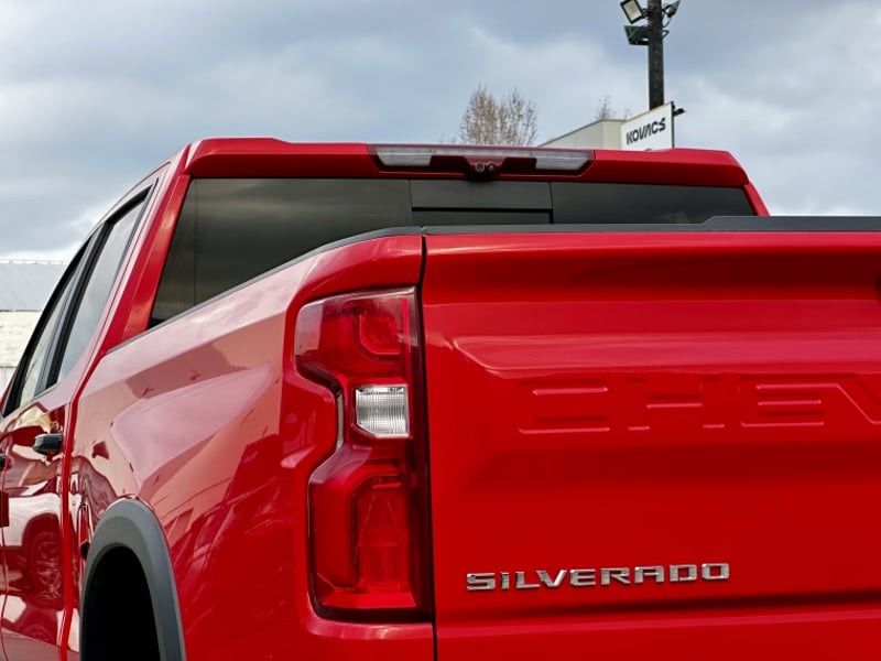 Chevrolet SILVERADO 6.2 AUT 2024 - Imagen 8 de 20