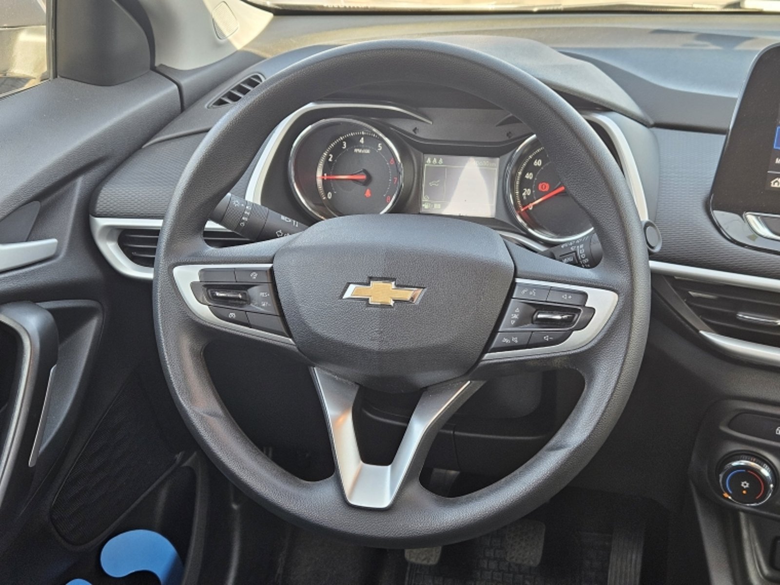 Chevrolet TRACKER TRACKER 1.2T LTZ MT P 2023 - Imagen 10 de 20