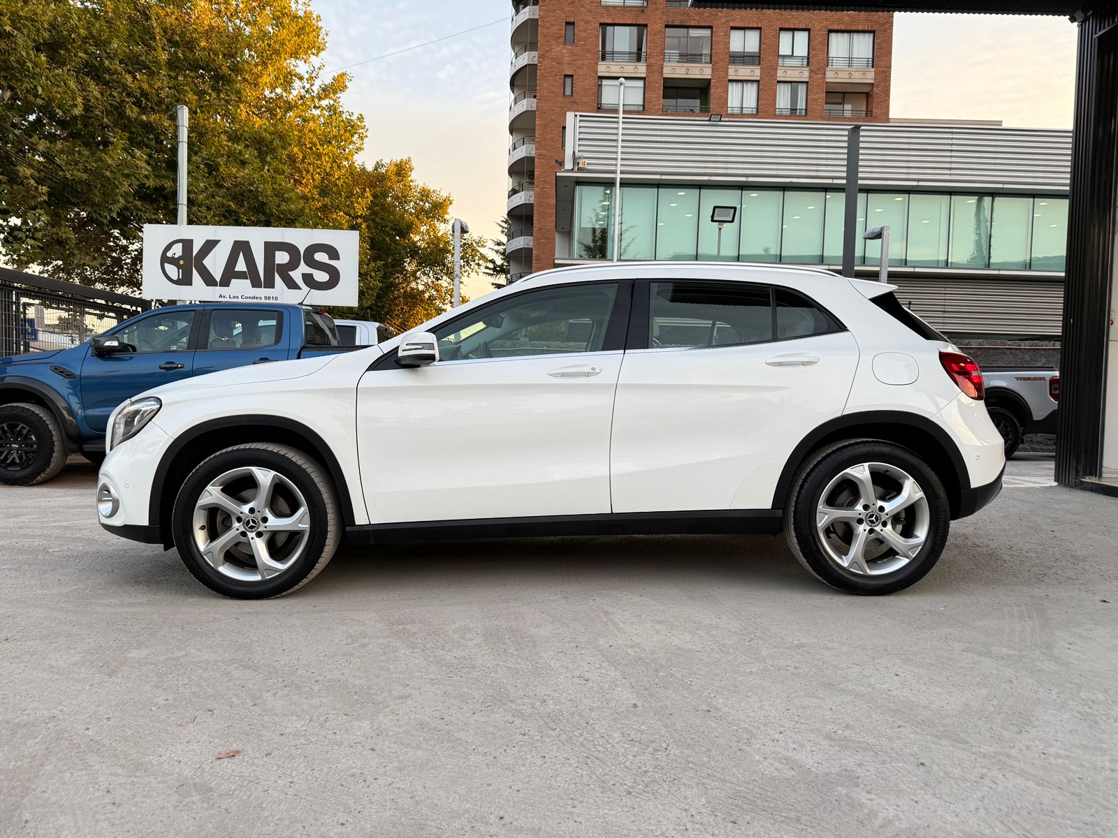 MERCEDES-BENZ GLA200 2019 - Imagen 8 de 20