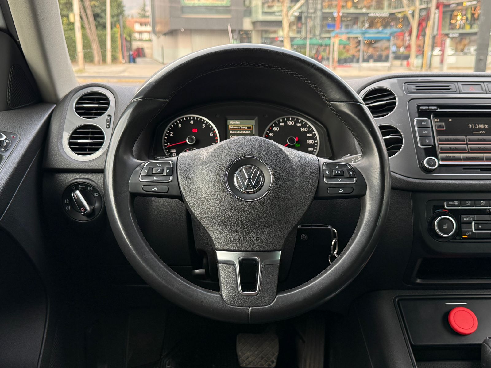 VOLKSWAGEN Tiguan 2014 - Imagen 12 de 20