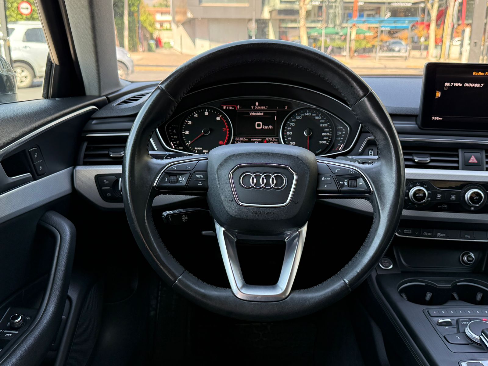AUDI A4 2018 - Imagen 13 de 20