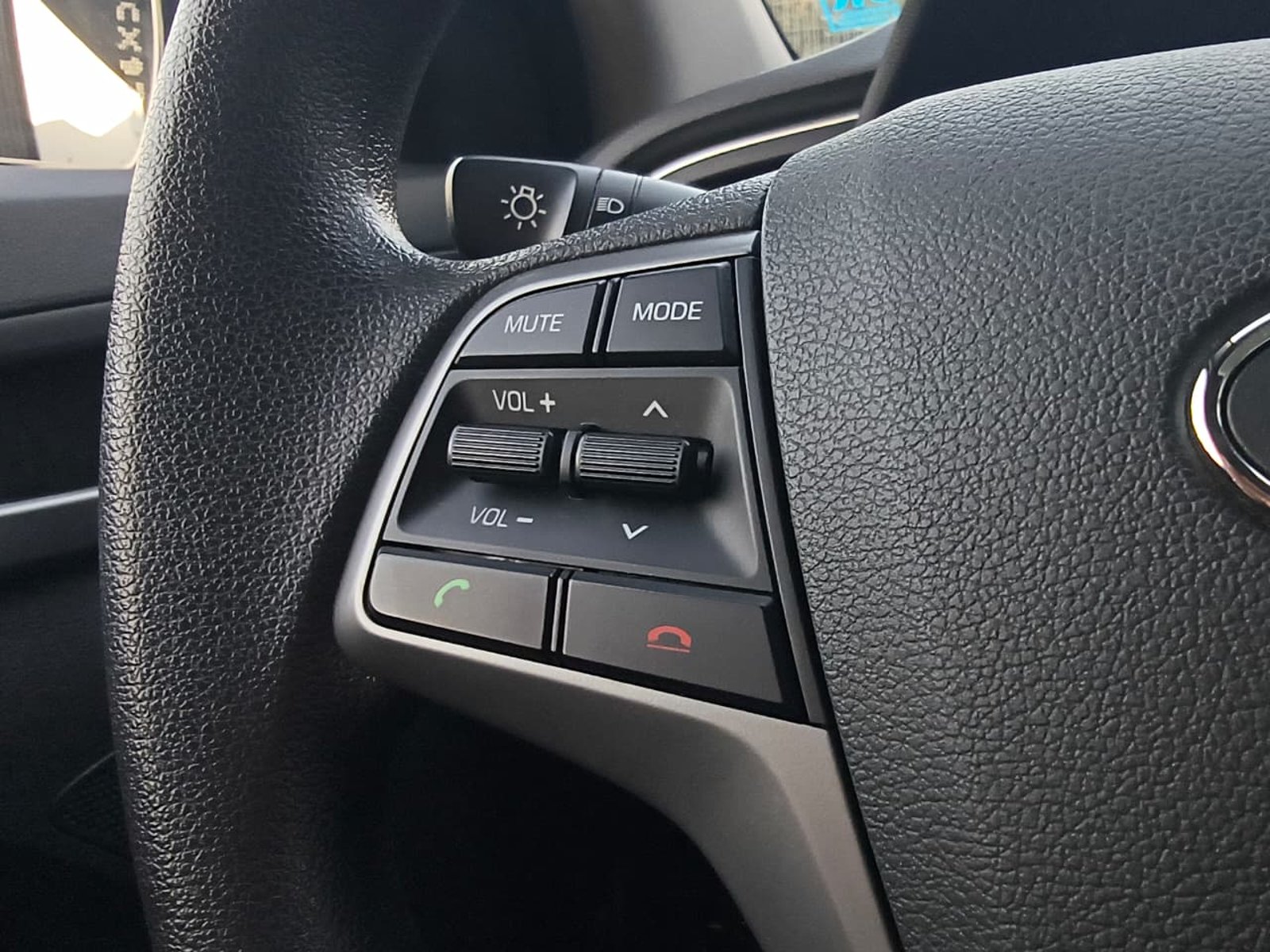 HYUNDAI Elantra 2018 - Imagen 14 de 20